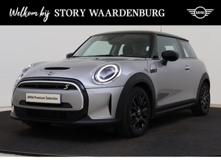 MINI Electric 33 kWh / Sportstoelen / Comfort Access / Achteruitrijcamera / Ambiance verlichting / Cruise Control / 16" LM Victory Spoke zwart