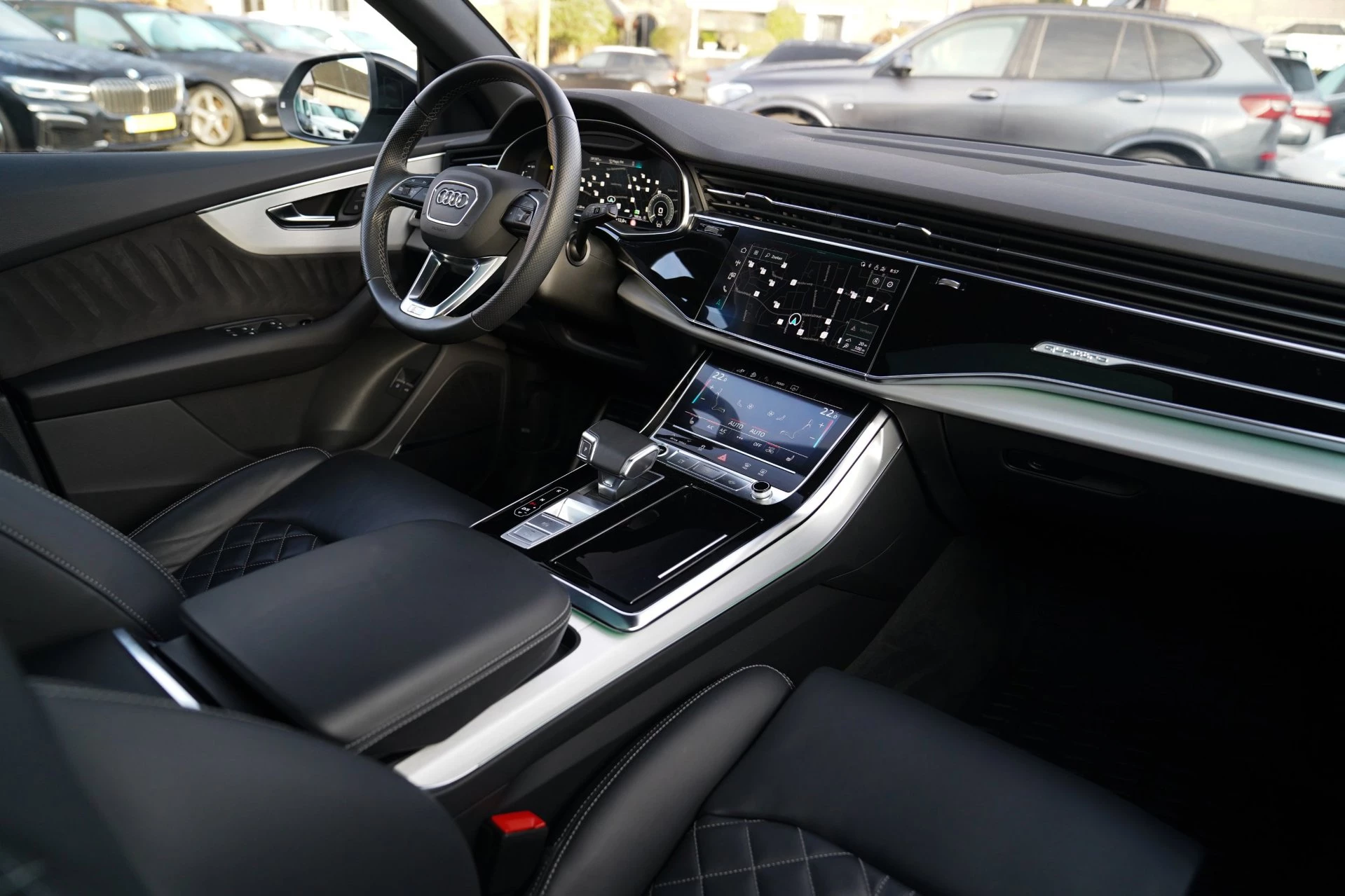 Hoofdafbeelding Audi Q8