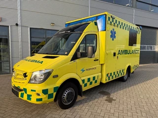 Mercedes-Benz Sprinter 519CDI Special Ambulance Laadklep Automaat Airco Cruisecontrol V6
