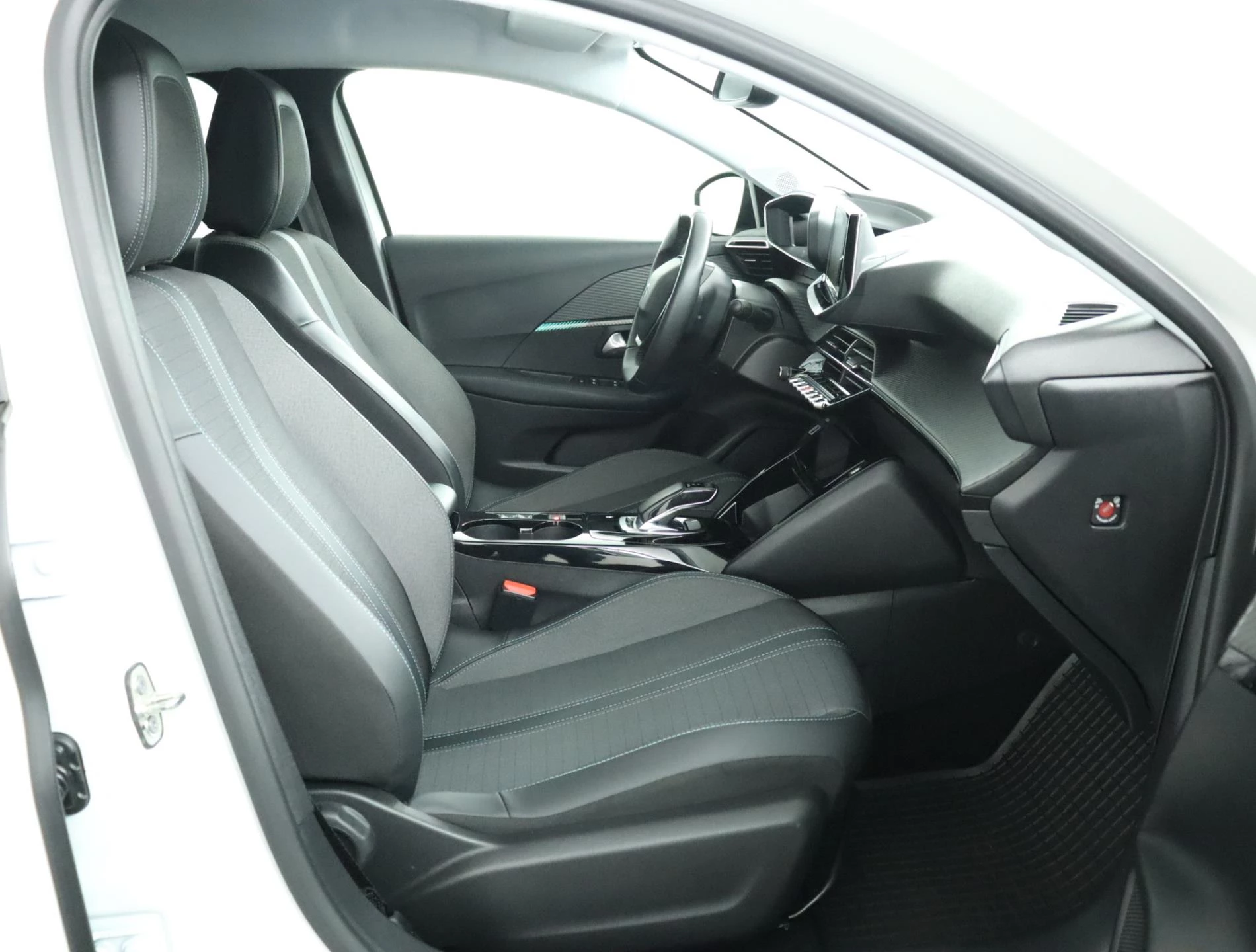Hoofdafbeelding Peugeot e-208
