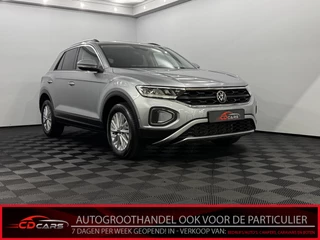 Volkswagen T-Roc 1.5 TSI Life Business Clima, Apple carplay, Parkeersensoren, Virtual desk, Cruise control, A start stop