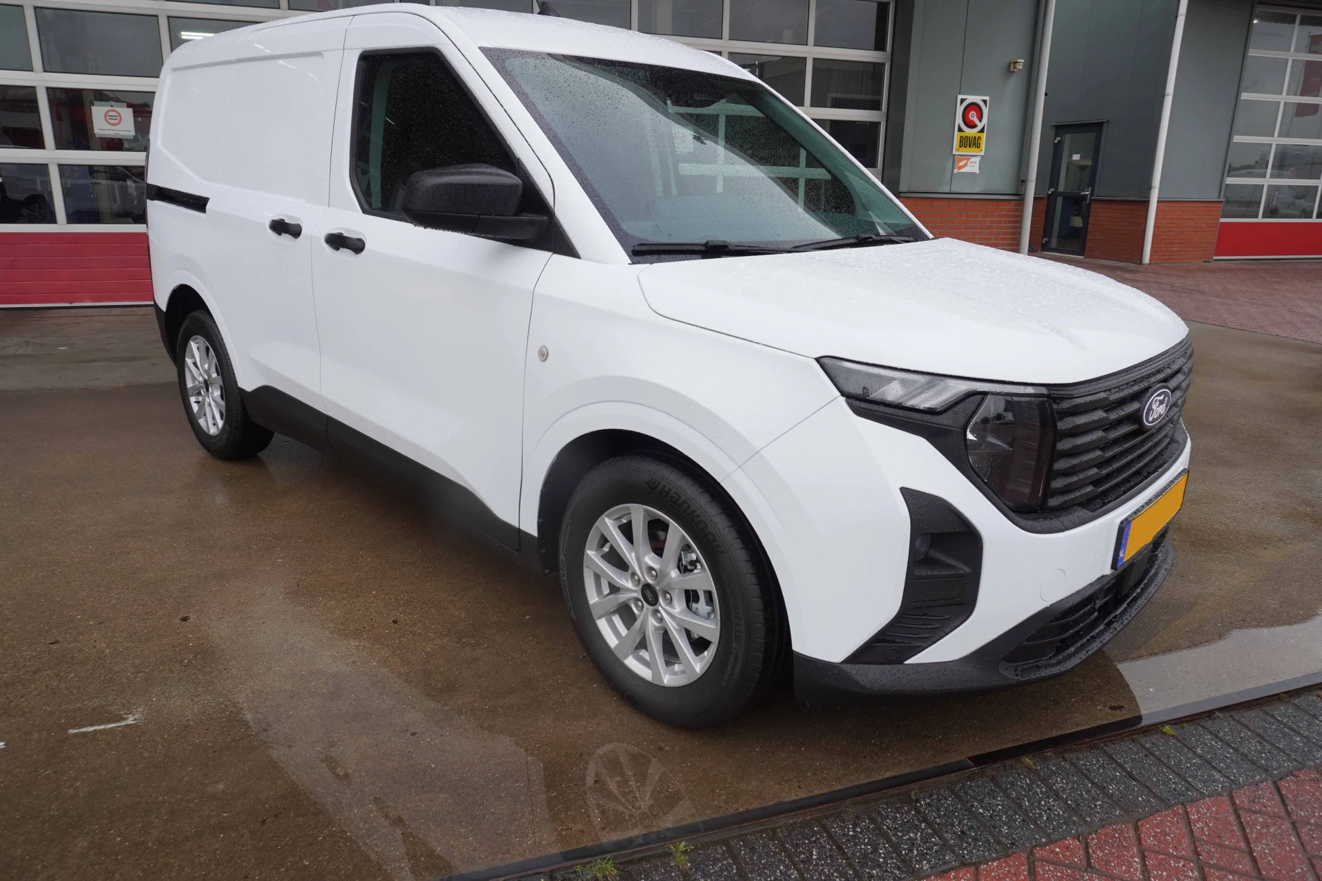 Hoofdafbeelding Ford Transit Courier