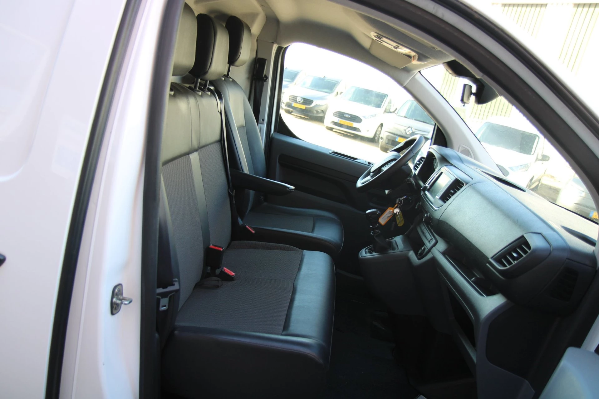 Hoofdafbeelding Peugeot Expert