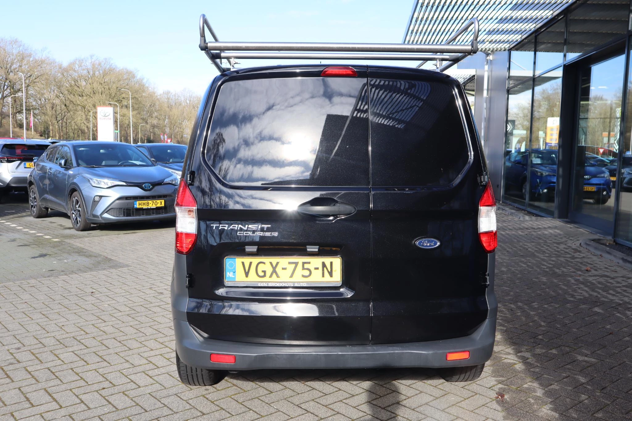Hoofdafbeelding Ford Transit Courier