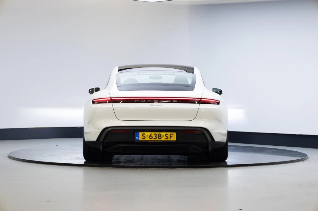 Hoofdafbeelding Porsche Taycan