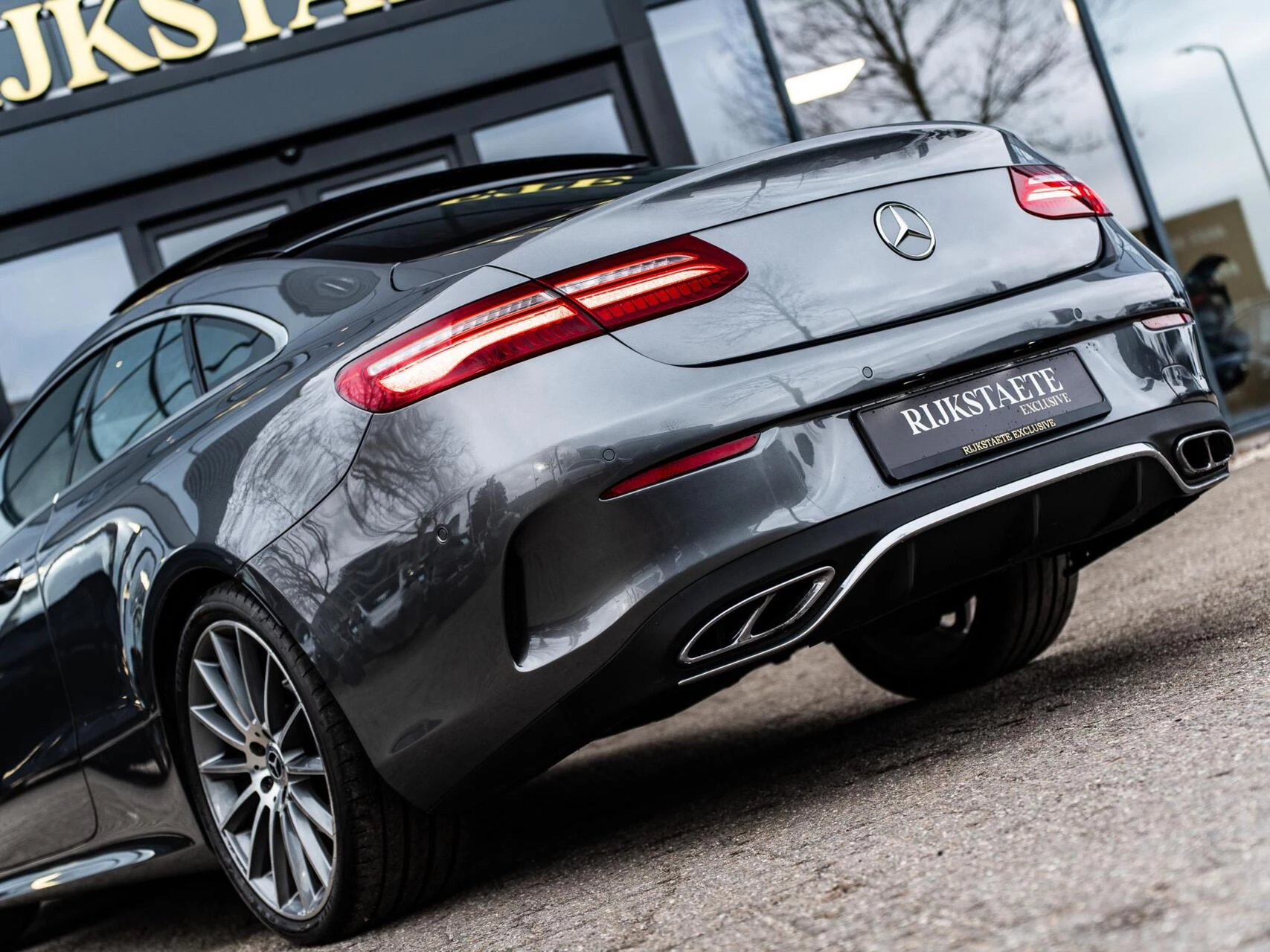 Hoofdafbeelding Mercedes-Benz E-Klasse