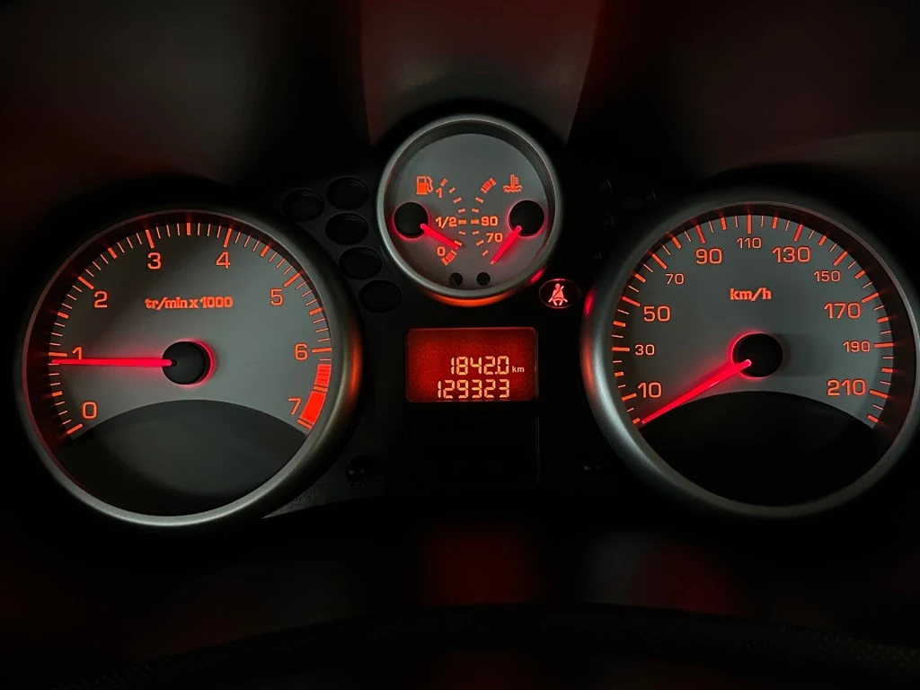 Hoofdafbeelding Peugeot 206