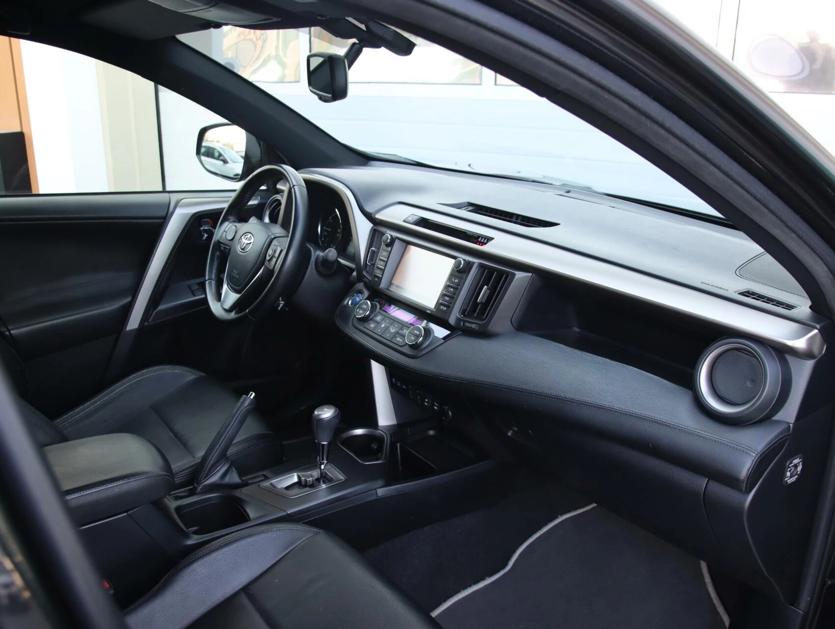 Hoofdafbeelding Toyota RAV4