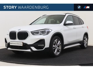 BMW X1 xDrive20i High Executive Sport Line Automaat / Panoramadak / Sportstoelen / Trekhaak / Achteruitrijcamera / Comfort Access / Head-Up / Park Assistant