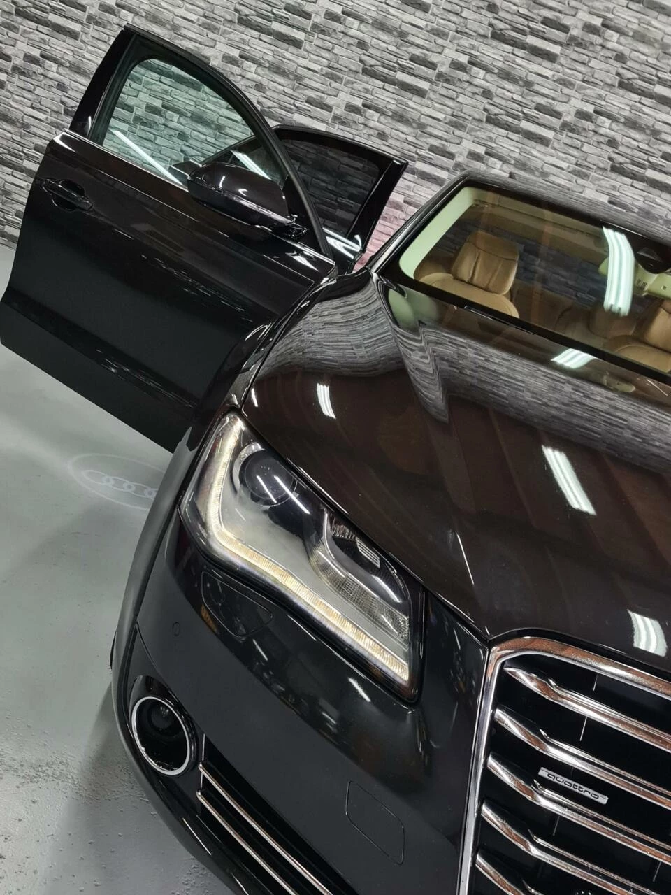 Hoofdafbeelding Audi A8