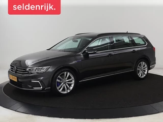 Hoofdafbeelding Volkswagen Passat Volkswagen Passat 1.4 TSI PHEV GTE | Stoelverwarming |  Adaptive cruise | Carplay | Navigatie | 18'' | Matrix LED | Parkeerhulp | Bluetooth | Plug In