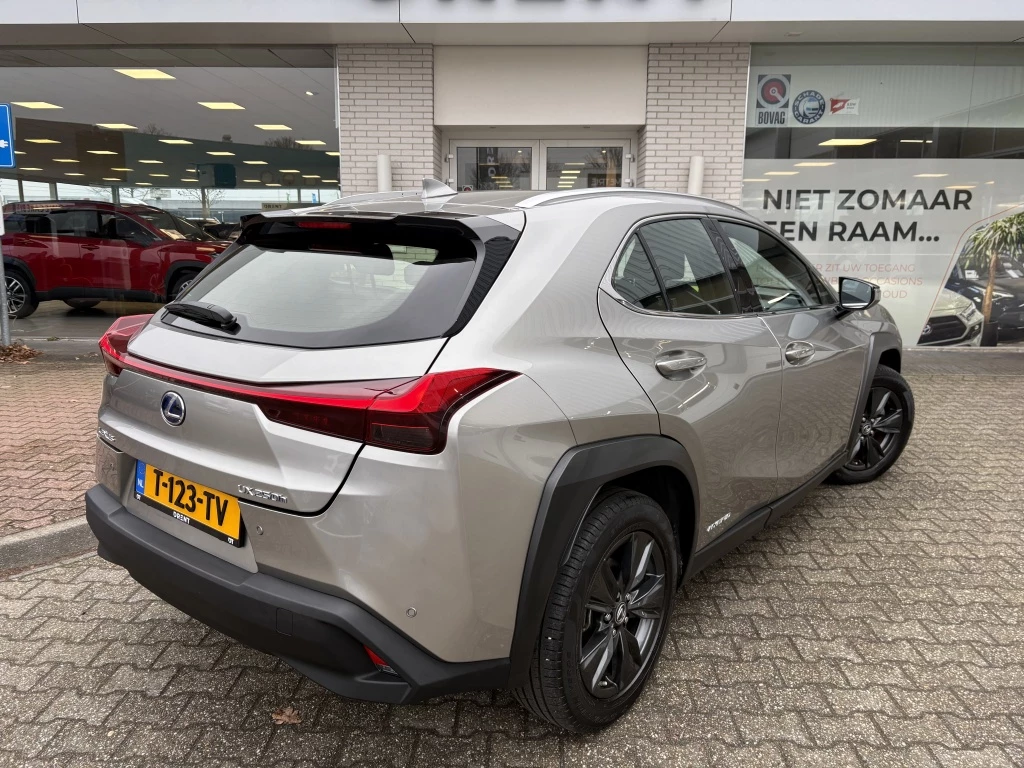 Hoofdafbeelding Lexus UX