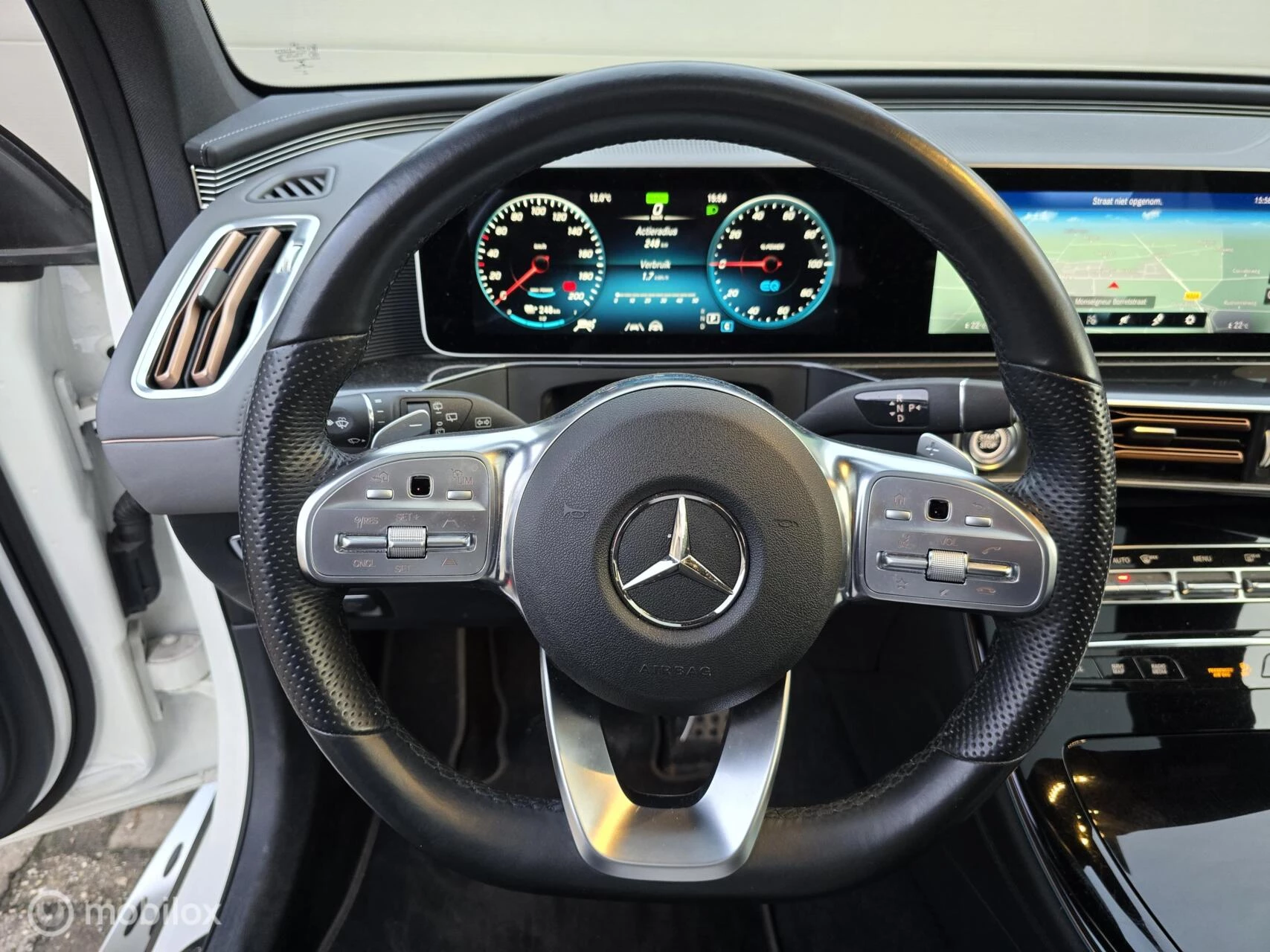 Hoofdafbeelding Mercedes-Benz EQC