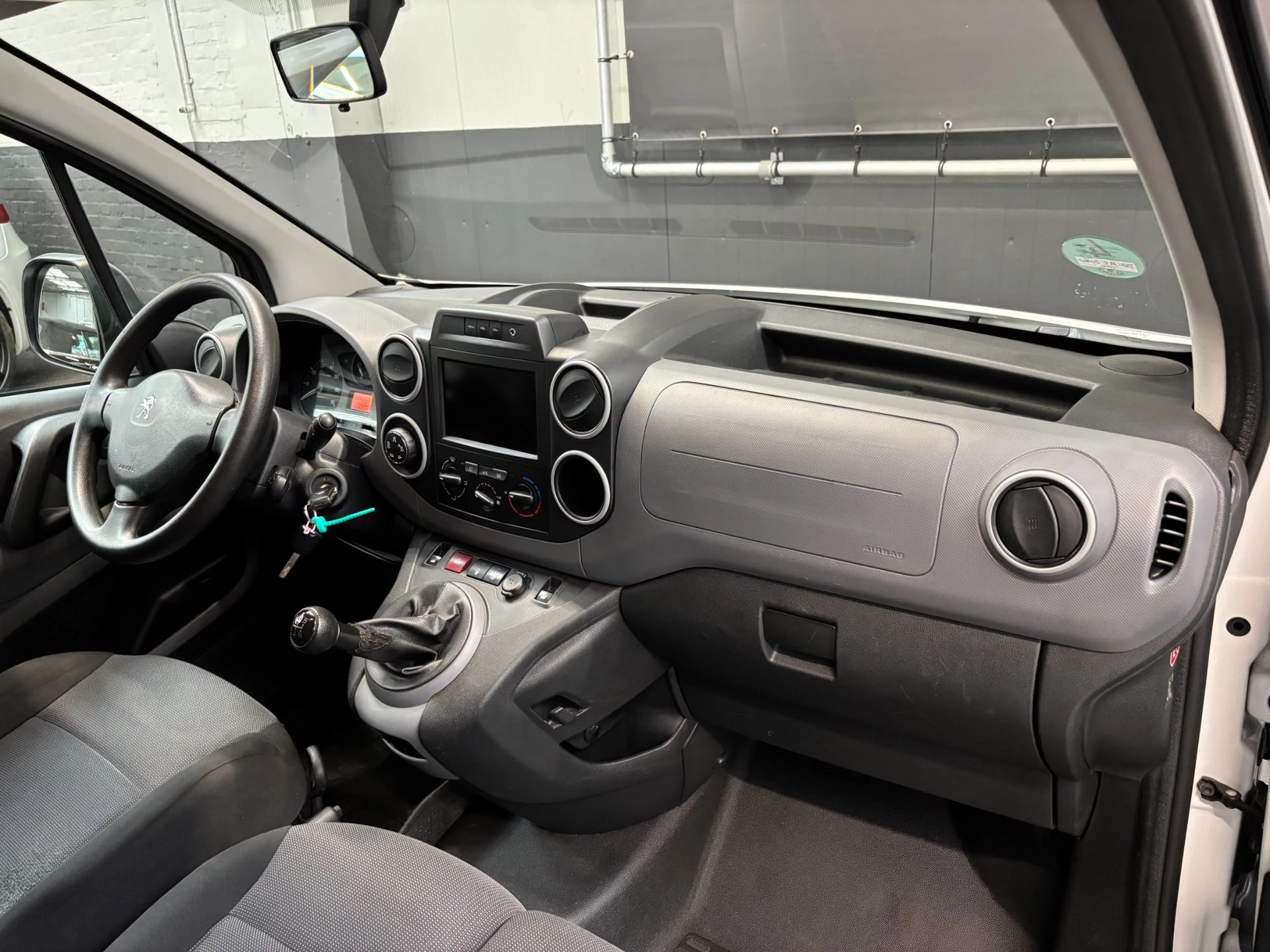Hoofdafbeelding Peugeot Partner