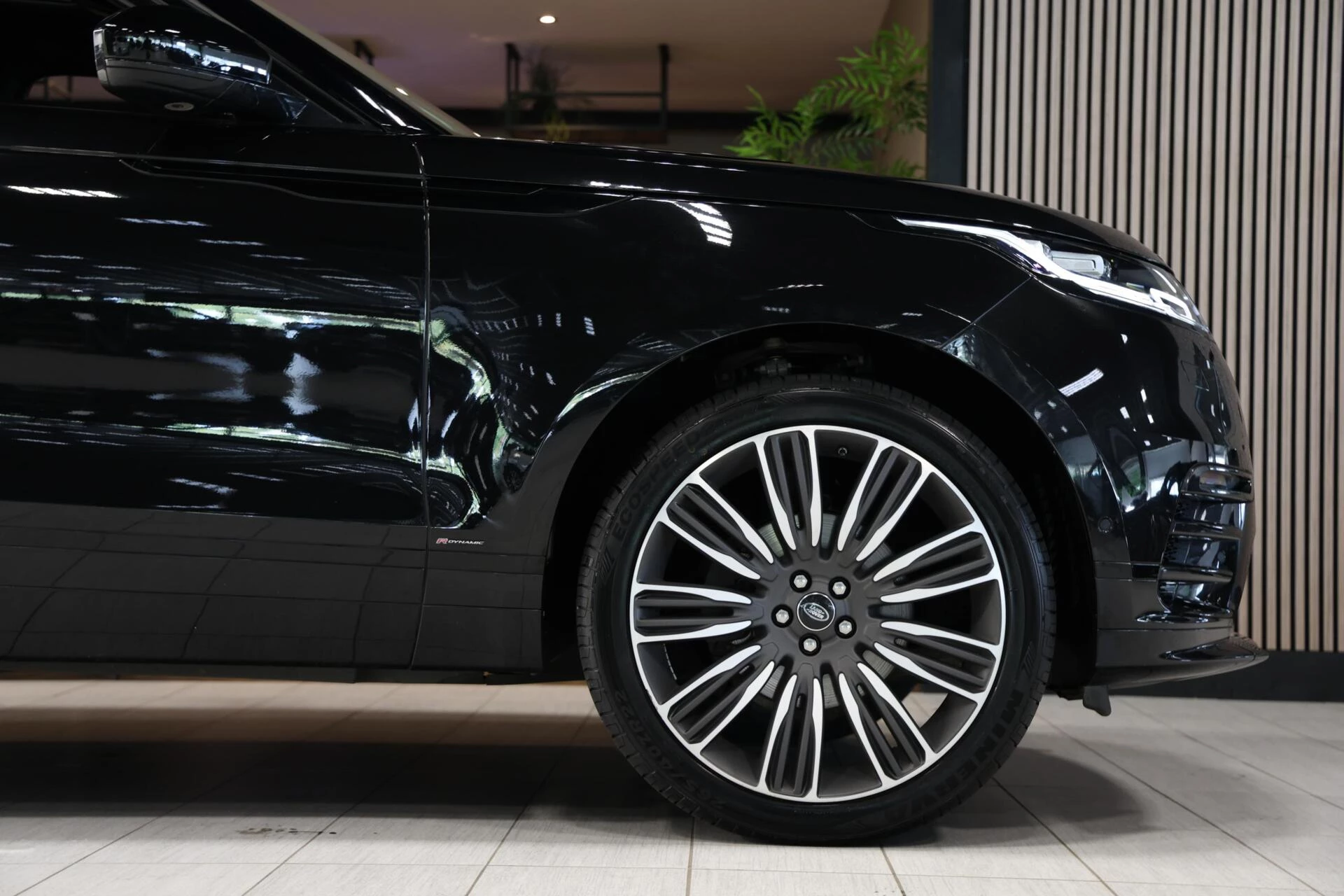 Hoofdafbeelding Land Rover Range Rover Velar