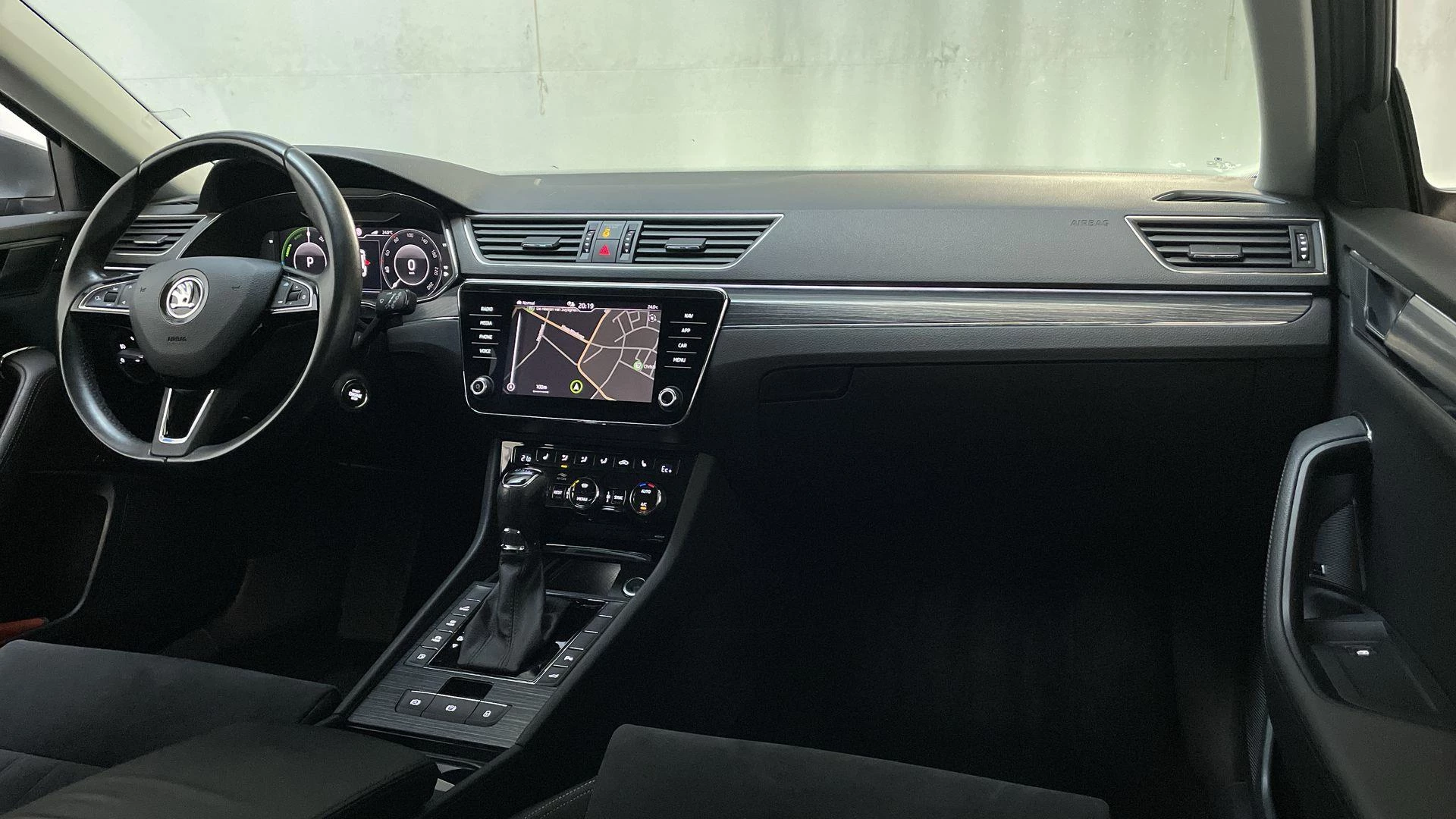 Hoofdafbeelding Škoda Superb