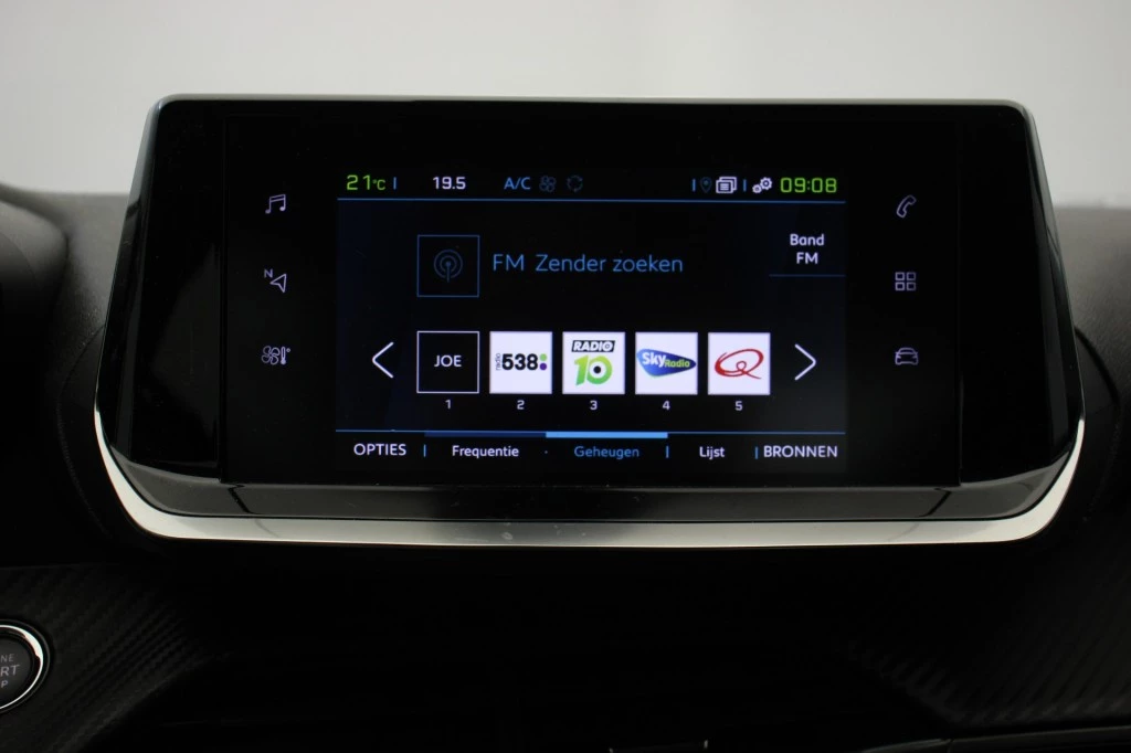 Hoofdafbeelding Peugeot e-208