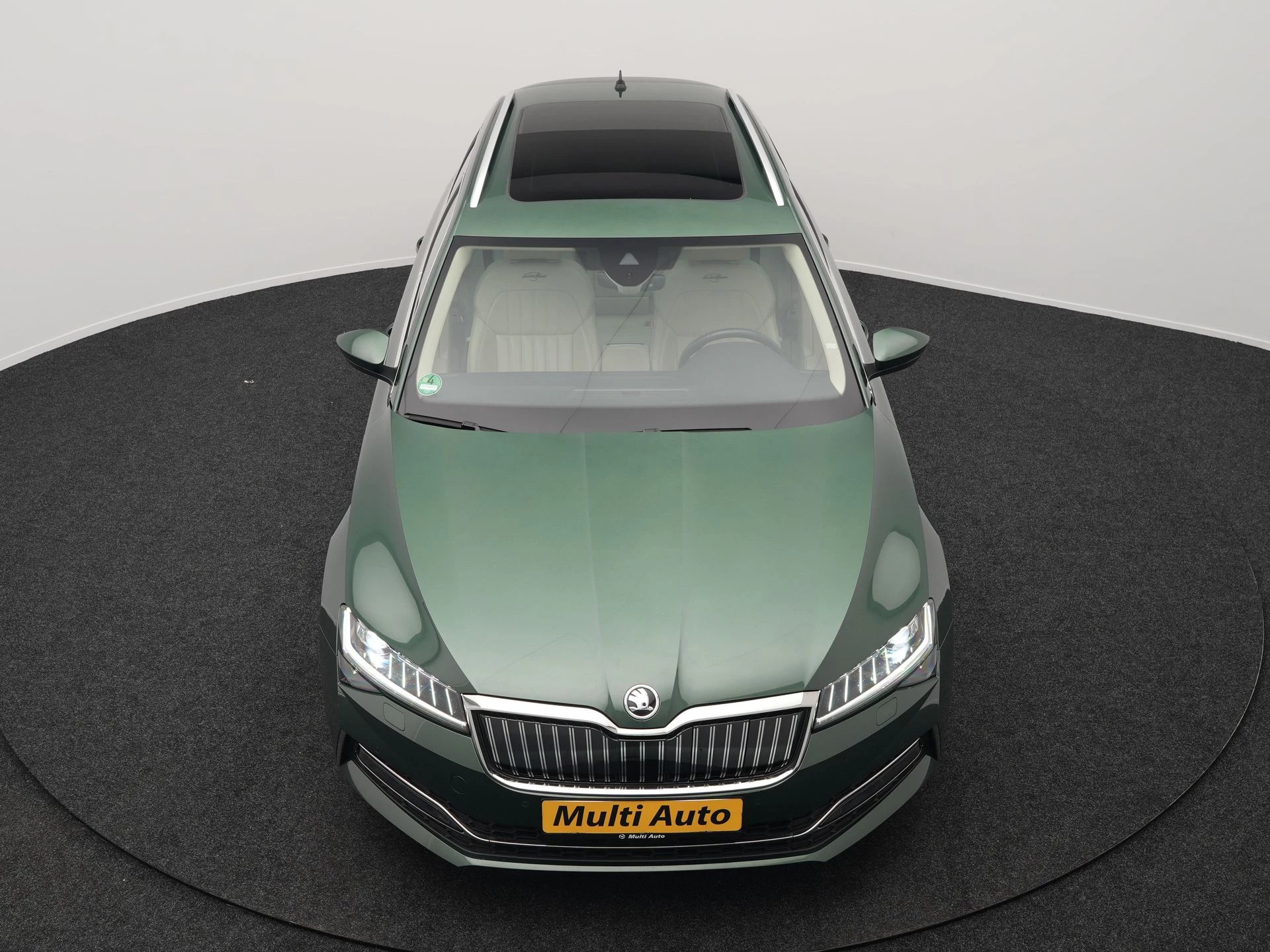 Hoofdafbeelding Škoda Superb
