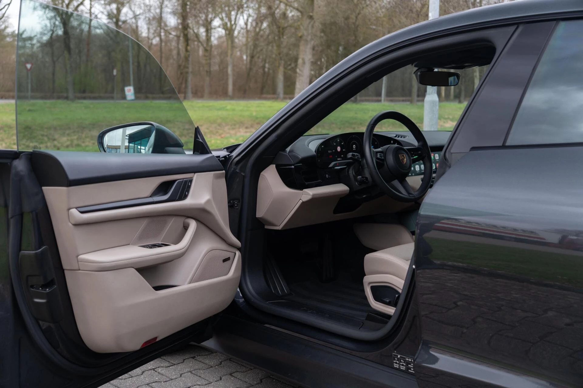 Hoofdafbeelding Porsche Taycan