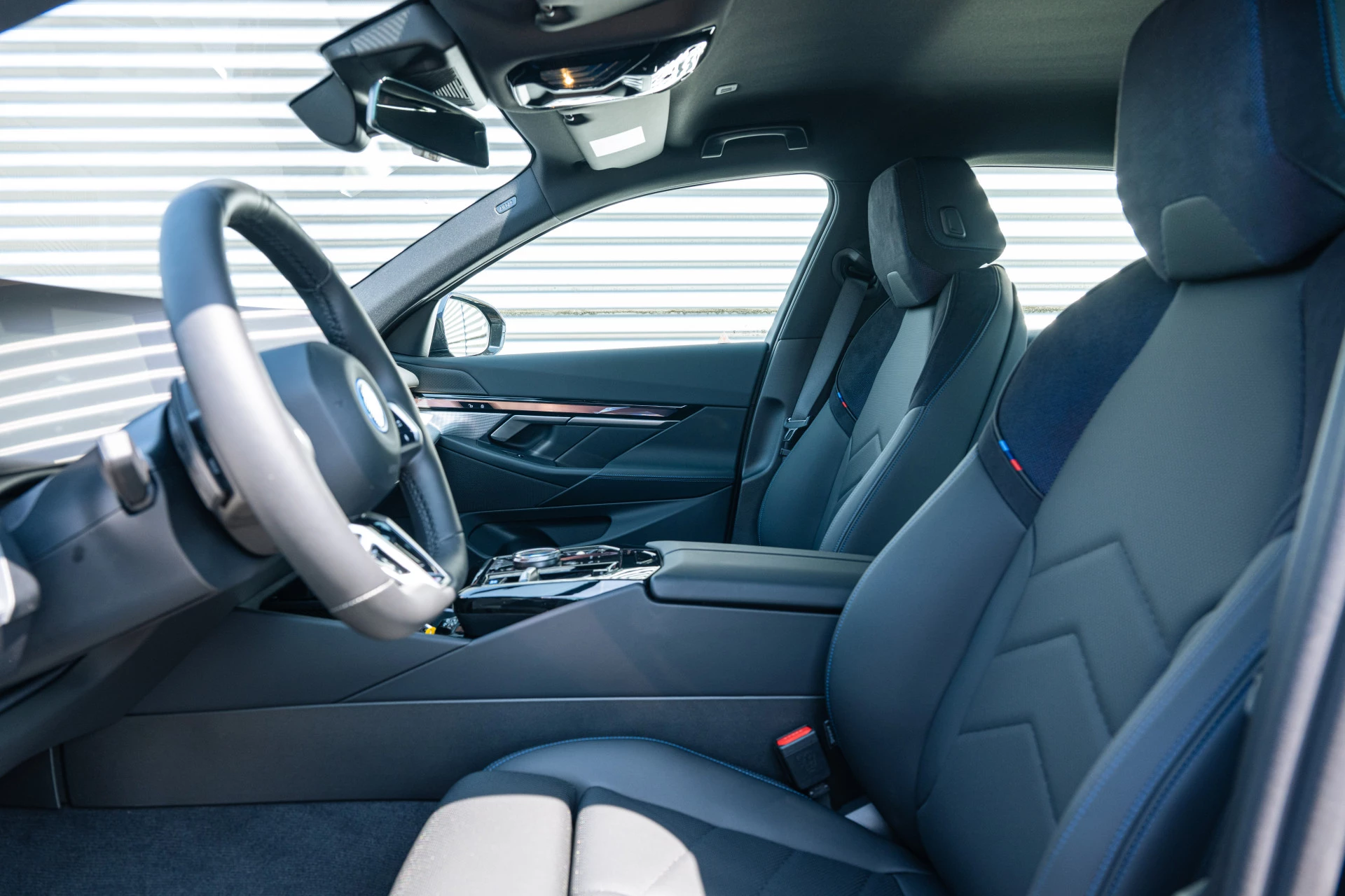 Hoofdafbeelding BMW i5
