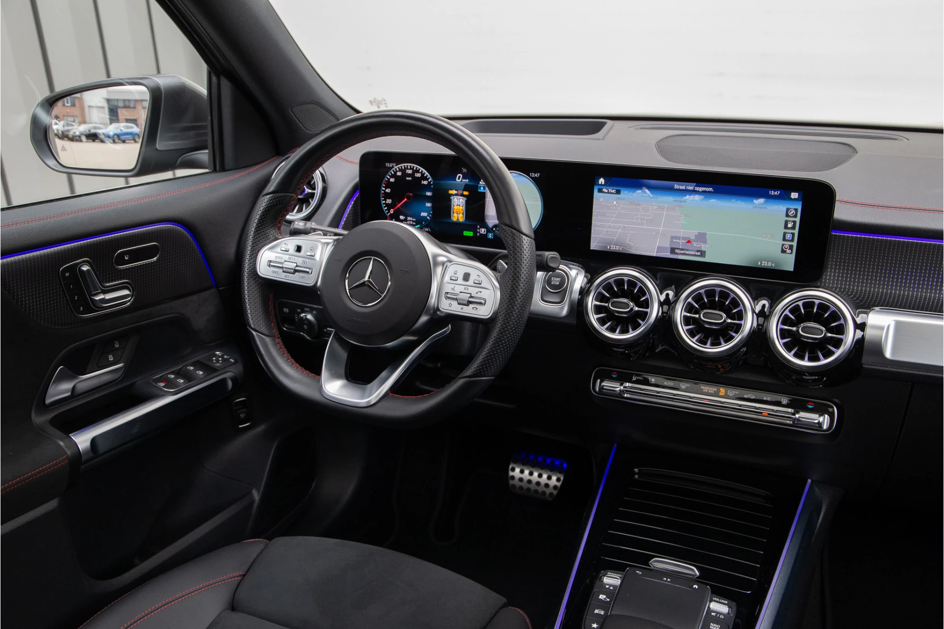 Hoofdafbeelding Mercedes-Benz EQB