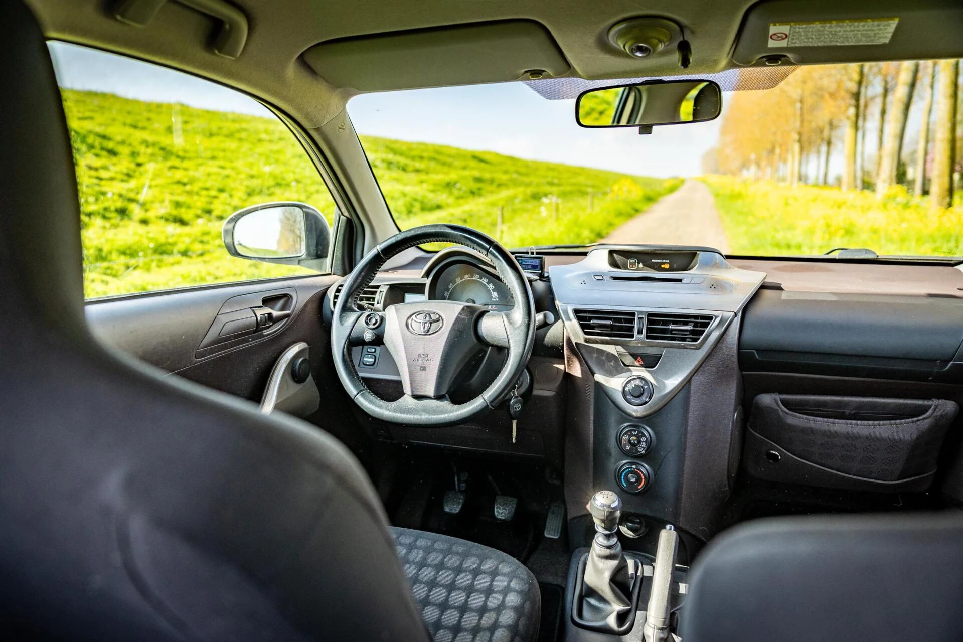 Hoofdafbeelding Toyota iQ