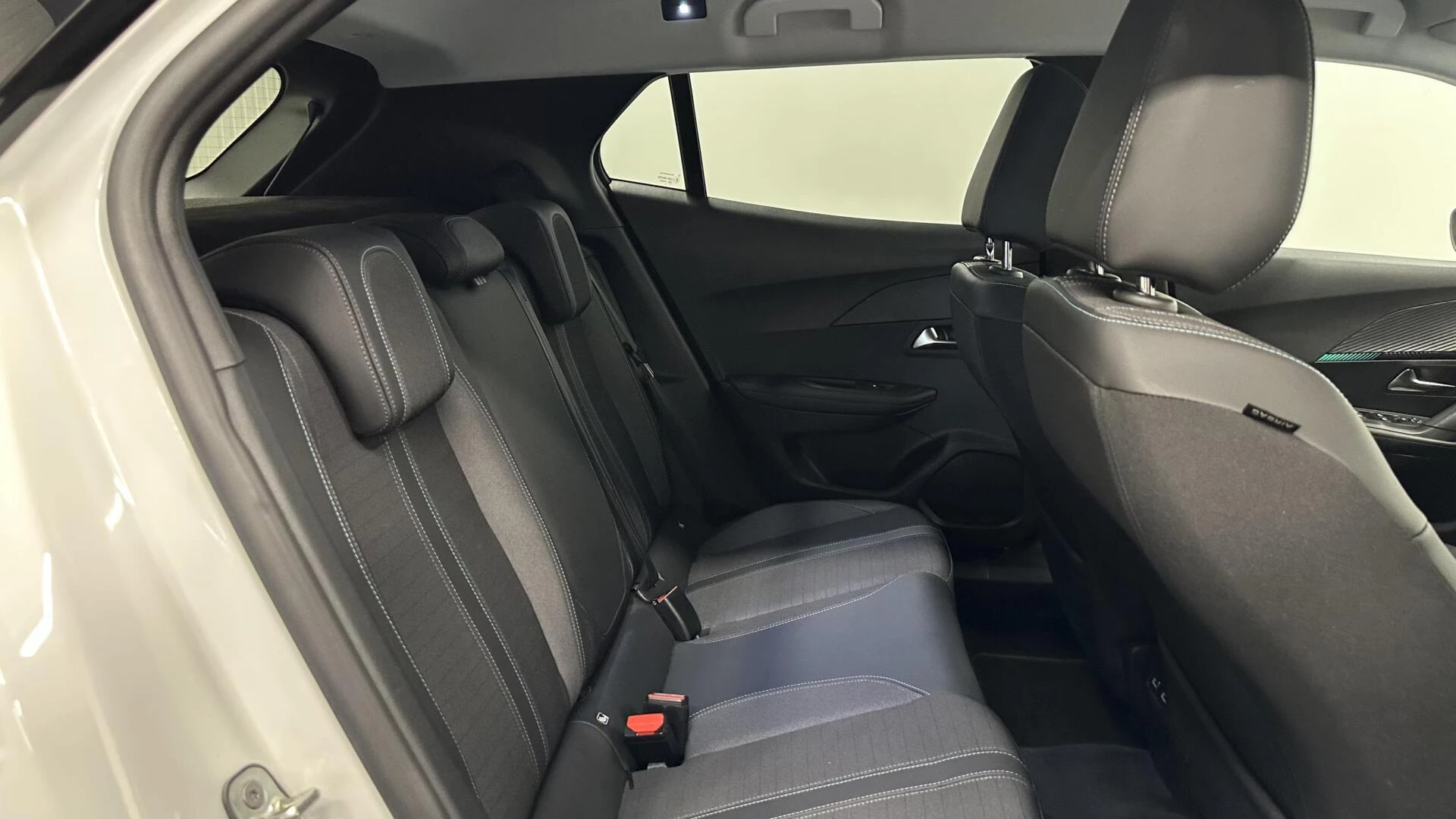 Hoofdafbeelding Peugeot e-2008