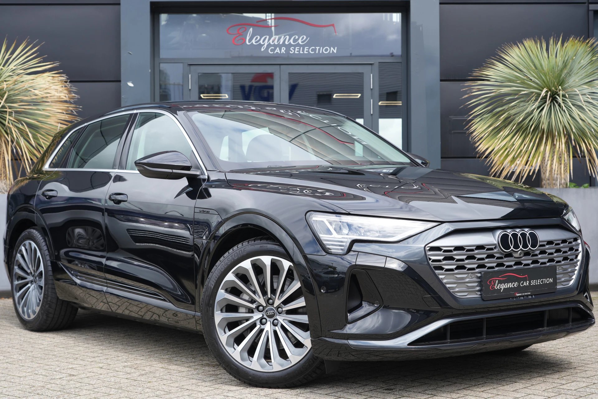 Hoofdafbeelding Audi Q8 e-tron