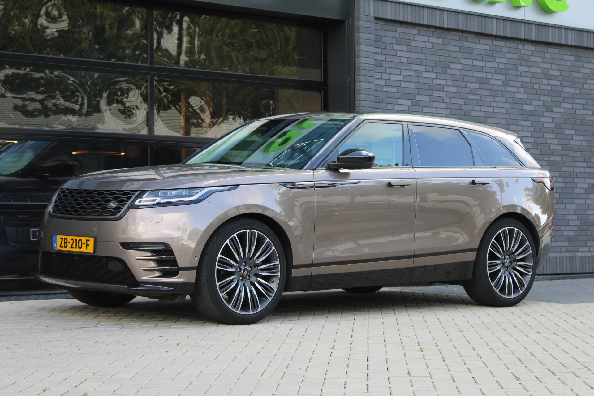 Hoofdafbeelding Land Rover Range Rover Velar