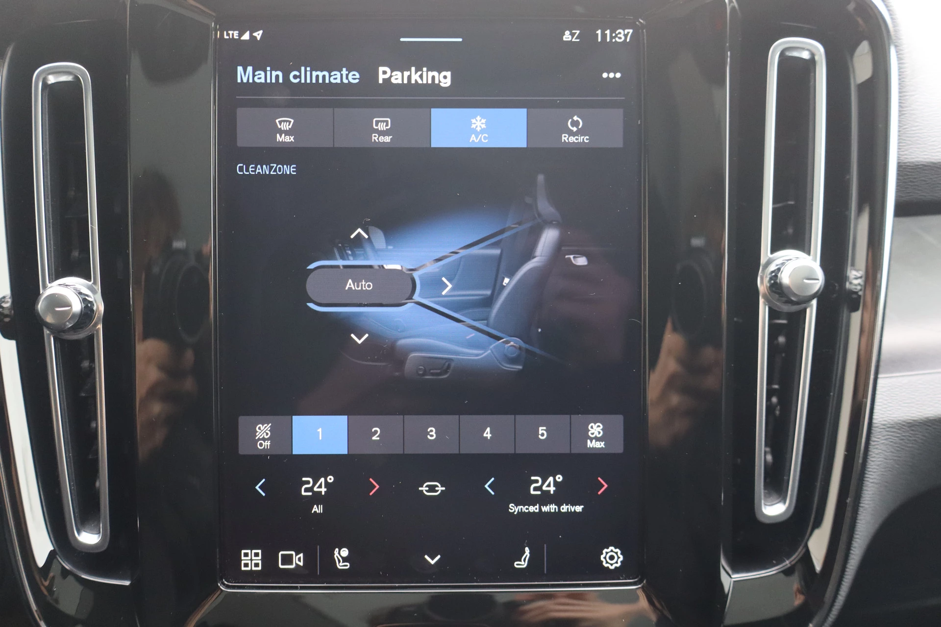 Hoofdafbeelding Volvo C40