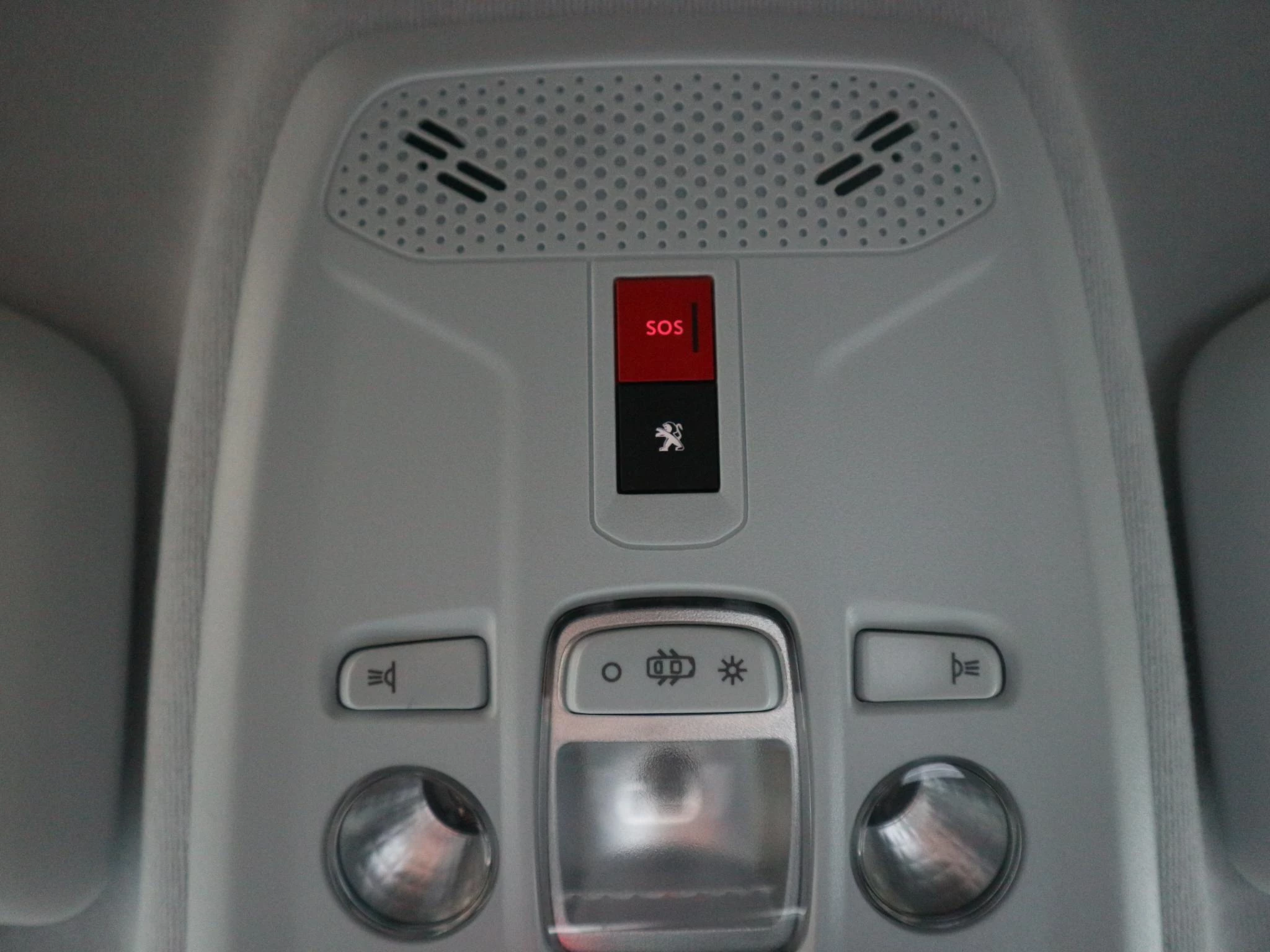 Hoofdafbeelding Peugeot e-208