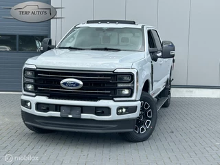 Hoofdafbeelding Ford F-350 Ford USA F350 6.7 H.O. Platinum|2x Avalanche en Zwart