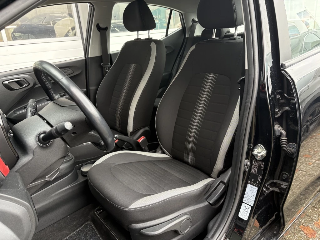 Hoofdafbeelding Hyundai i10