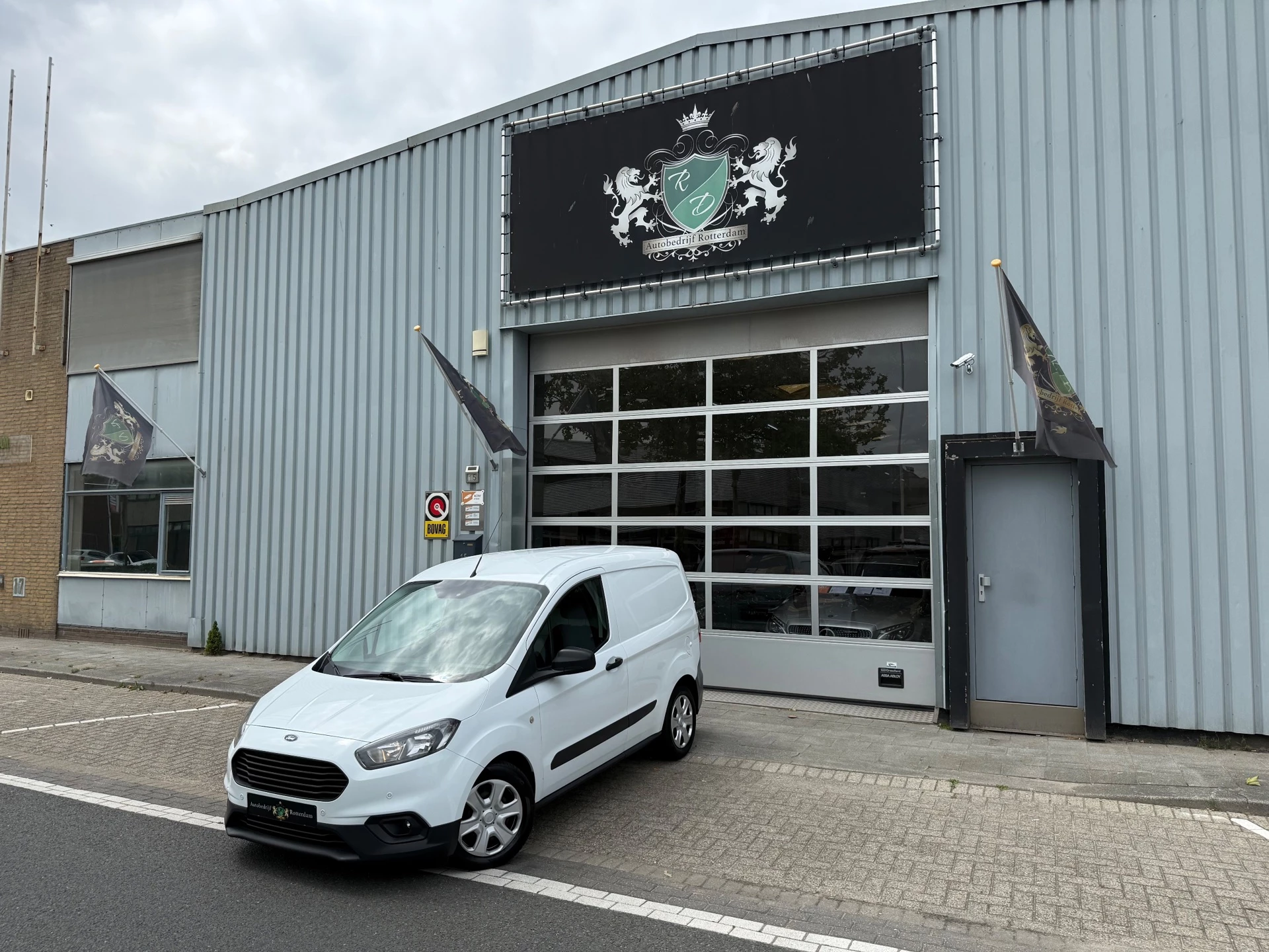 Hoofdafbeelding Ford Transit Courier