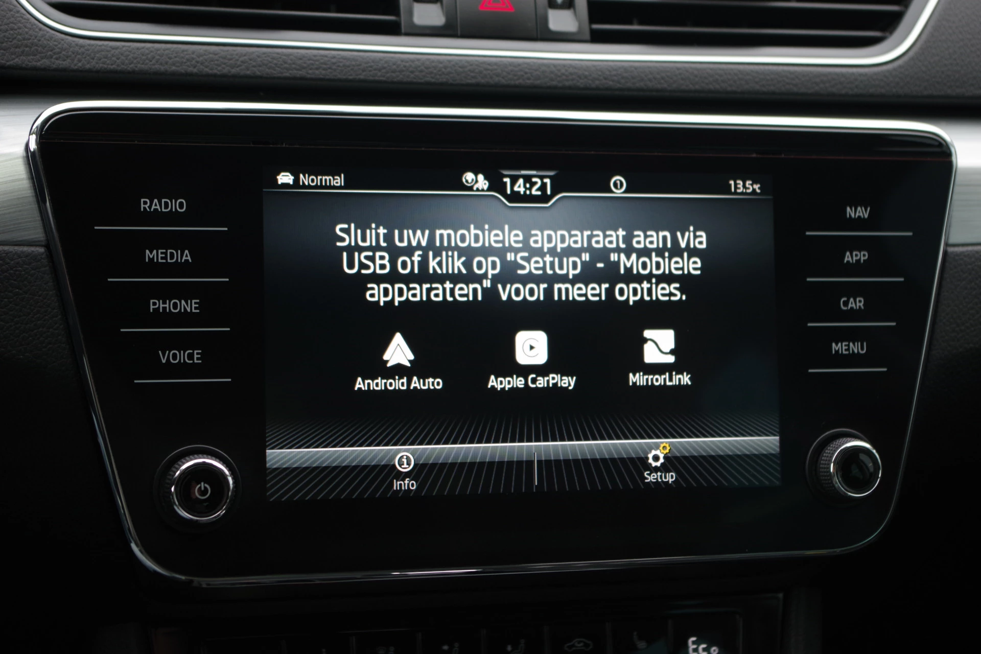 Hoofdafbeelding Škoda Superb