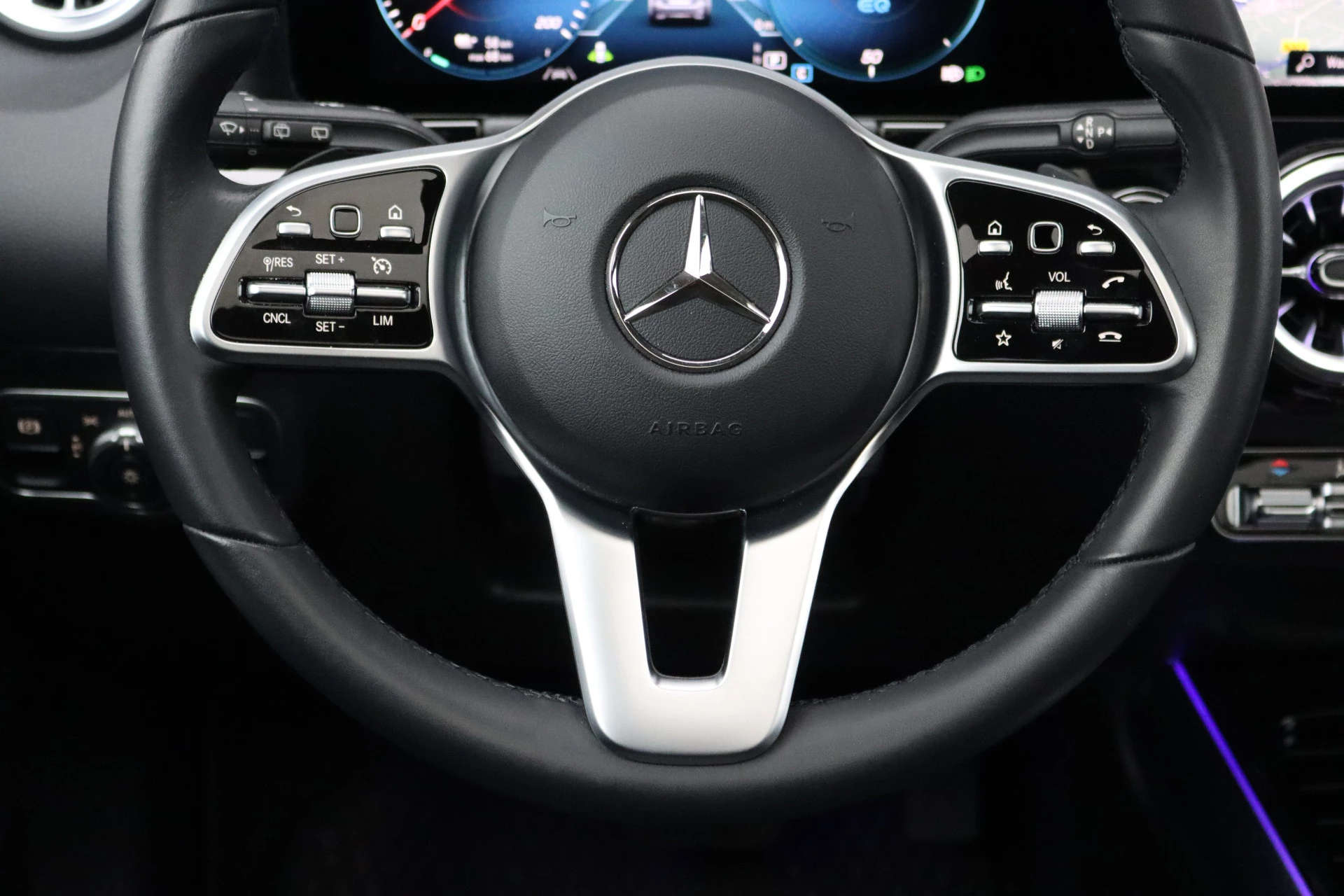 Hoofdafbeelding Mercedes-Benz EQA