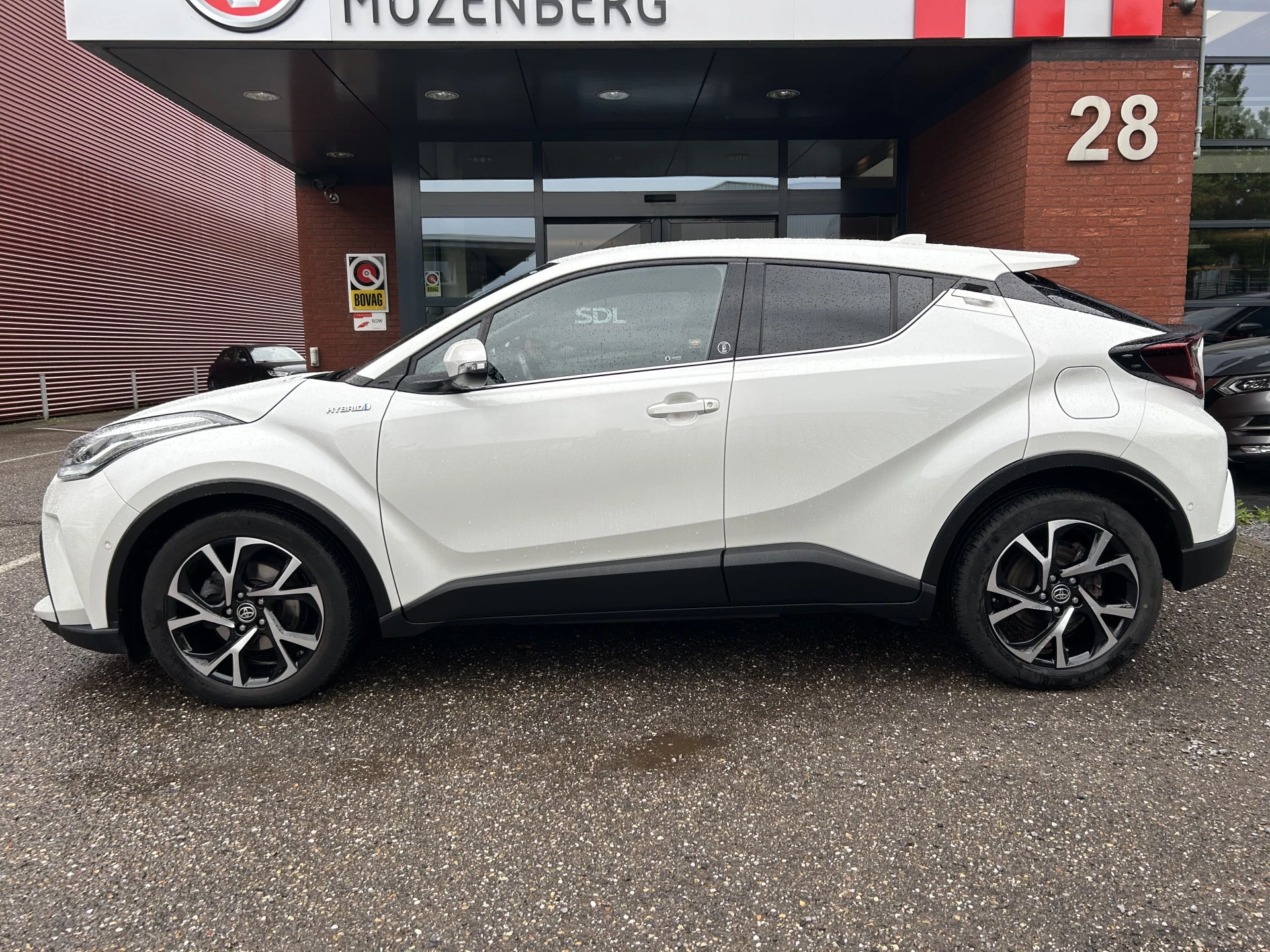 Hoofdafbeelding Toyota C-HR
