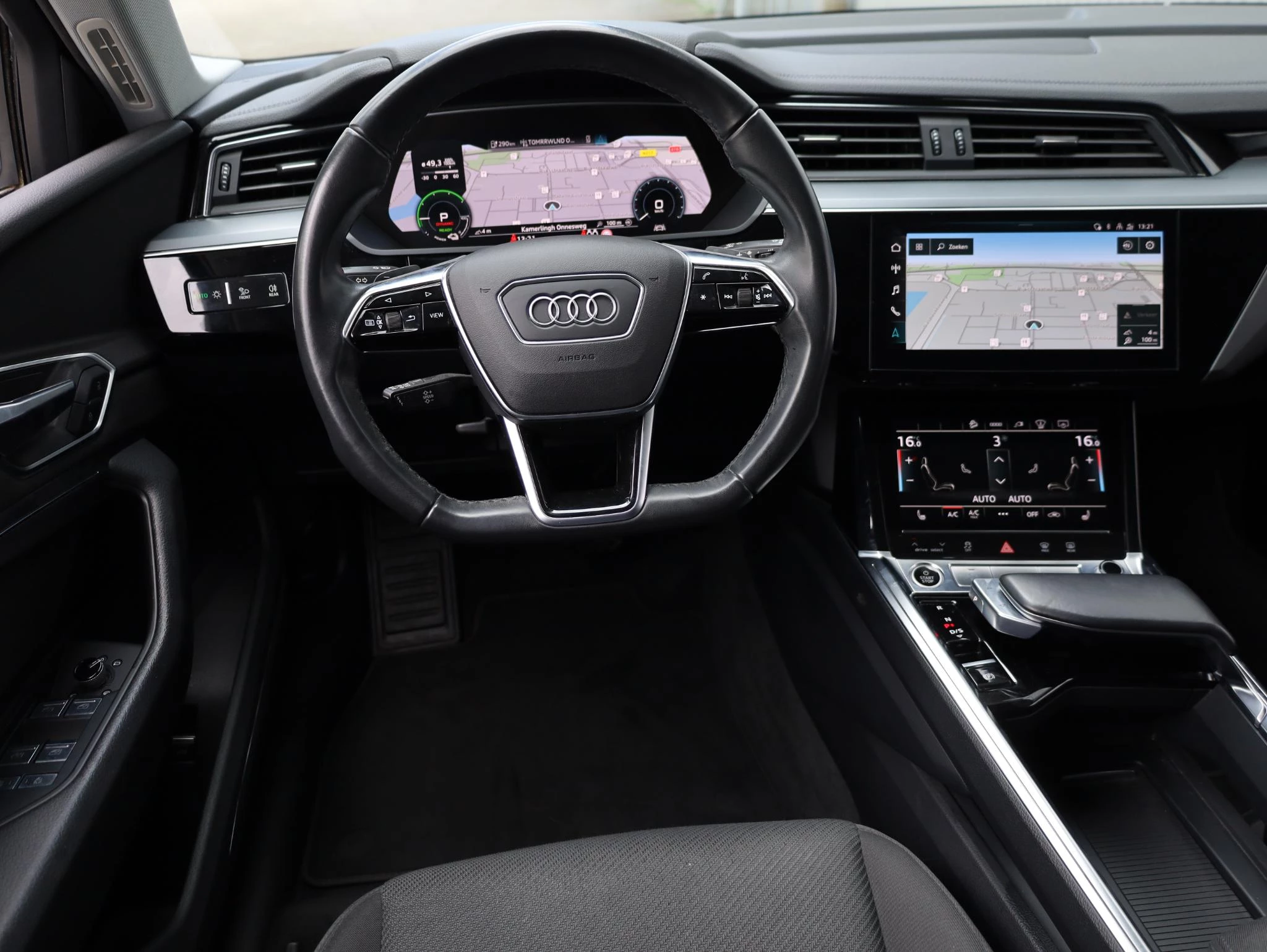 Hoofdafbeelding Audi e-tron
