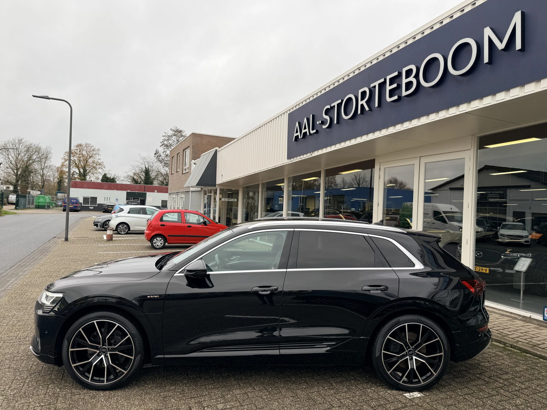 Hoofdafbeelding Audi e-tron