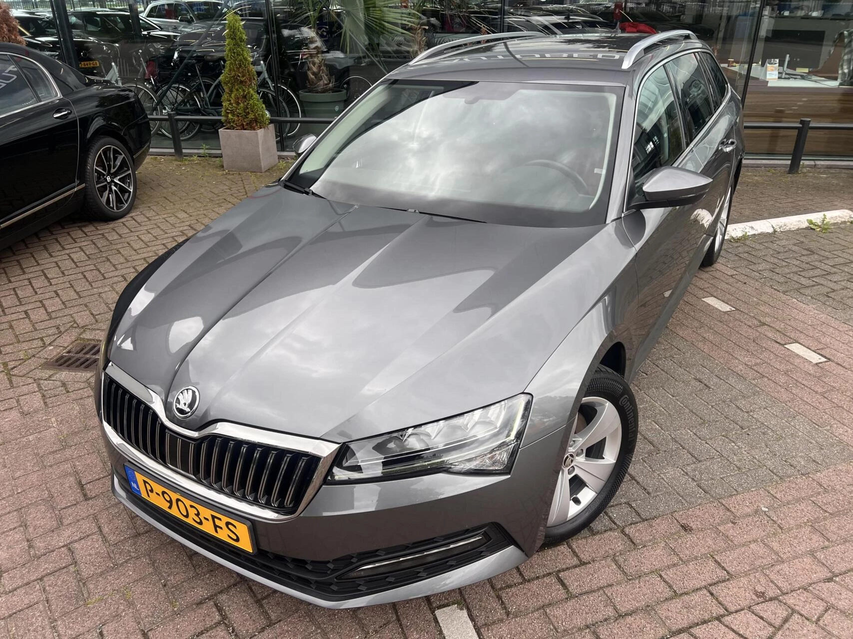 Hoofdafbeelding Škoda Superb