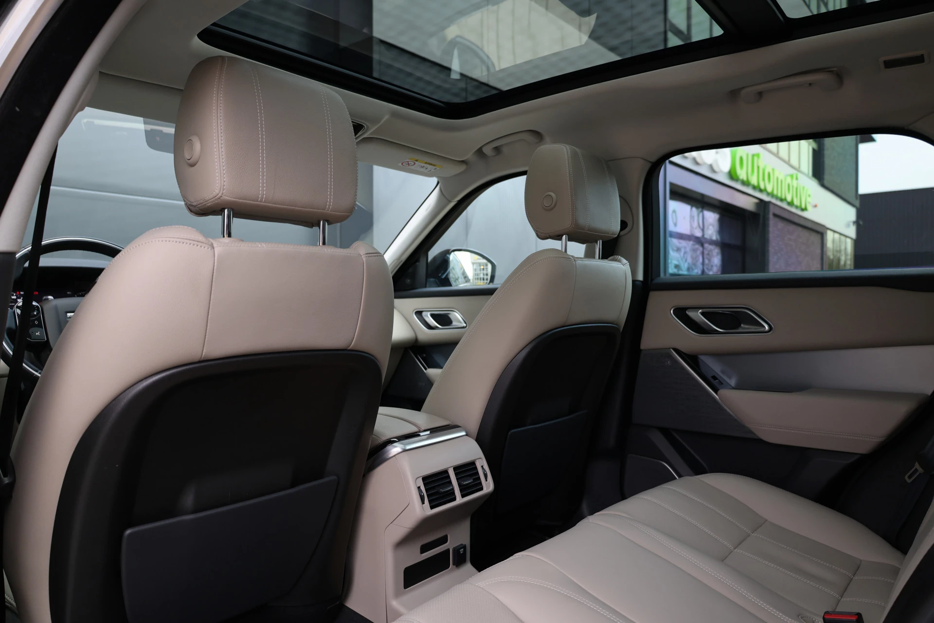 Hoofdafbeelding Land Rover Range Rover Velar