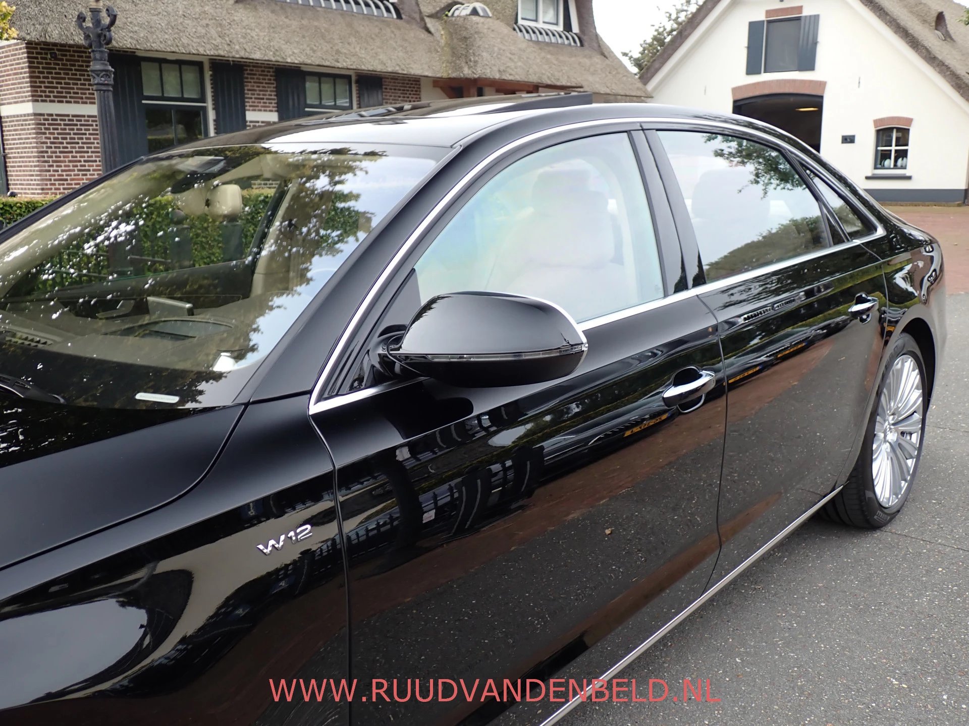 Hoofdafbeelding Audi A8