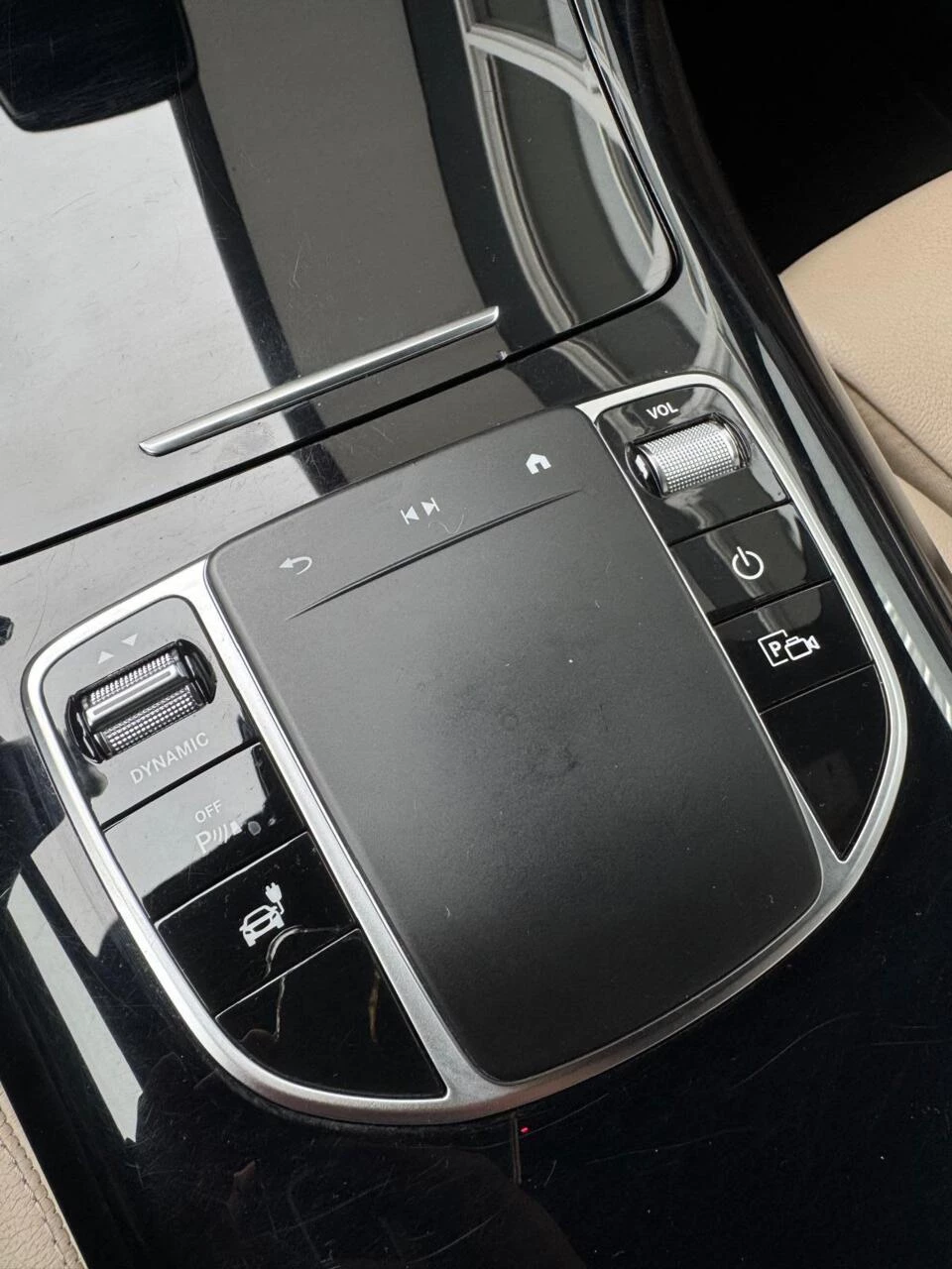 Hoofdafbeelding Mercedes-Benz EQC