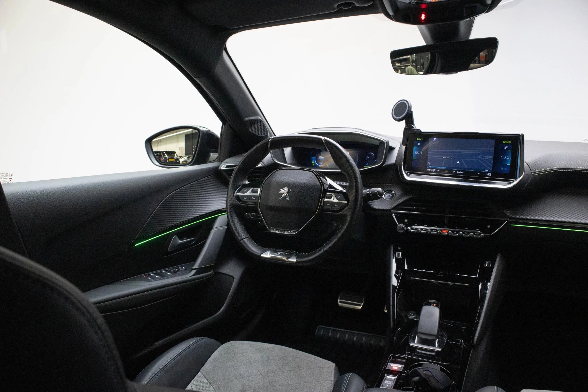 Hoofdafbeelding Peugeot e-208
