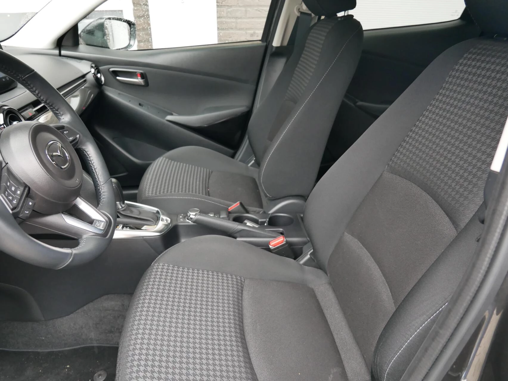 Hoofdafbeelding Mazda 2