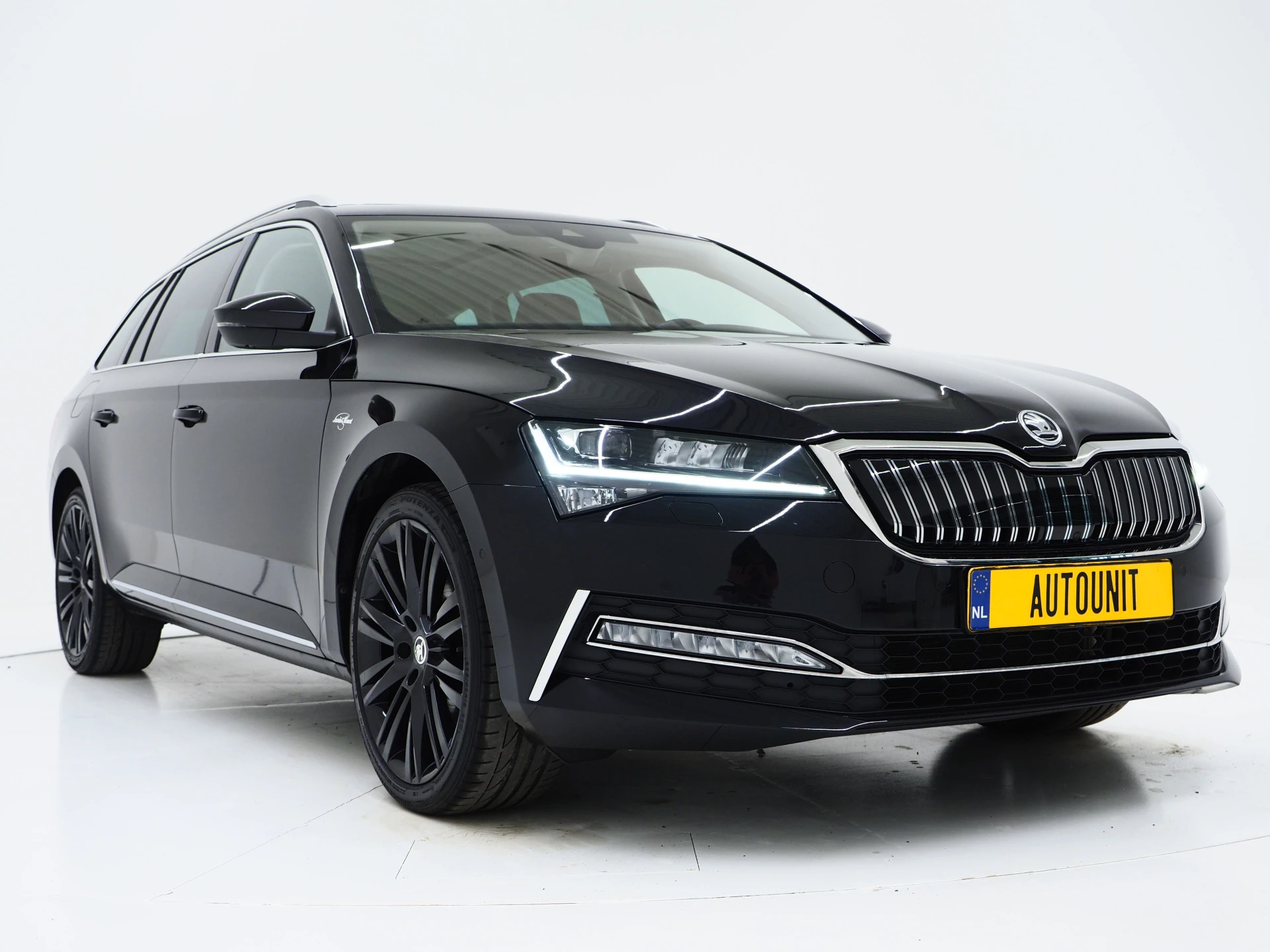 Hoofdafbeelding Škoda Superb