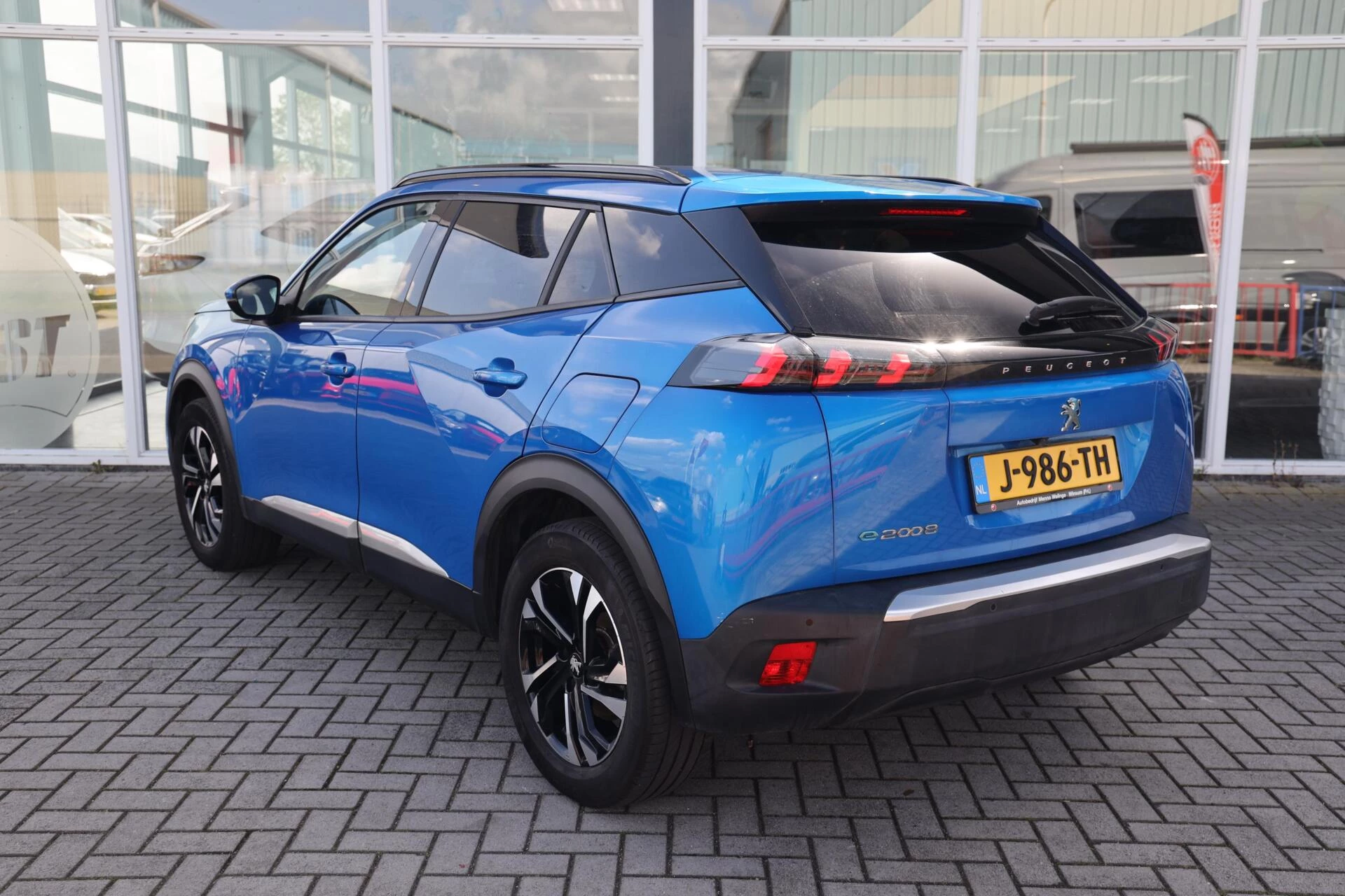 Hoofdafbeelding Peugeot e-2008