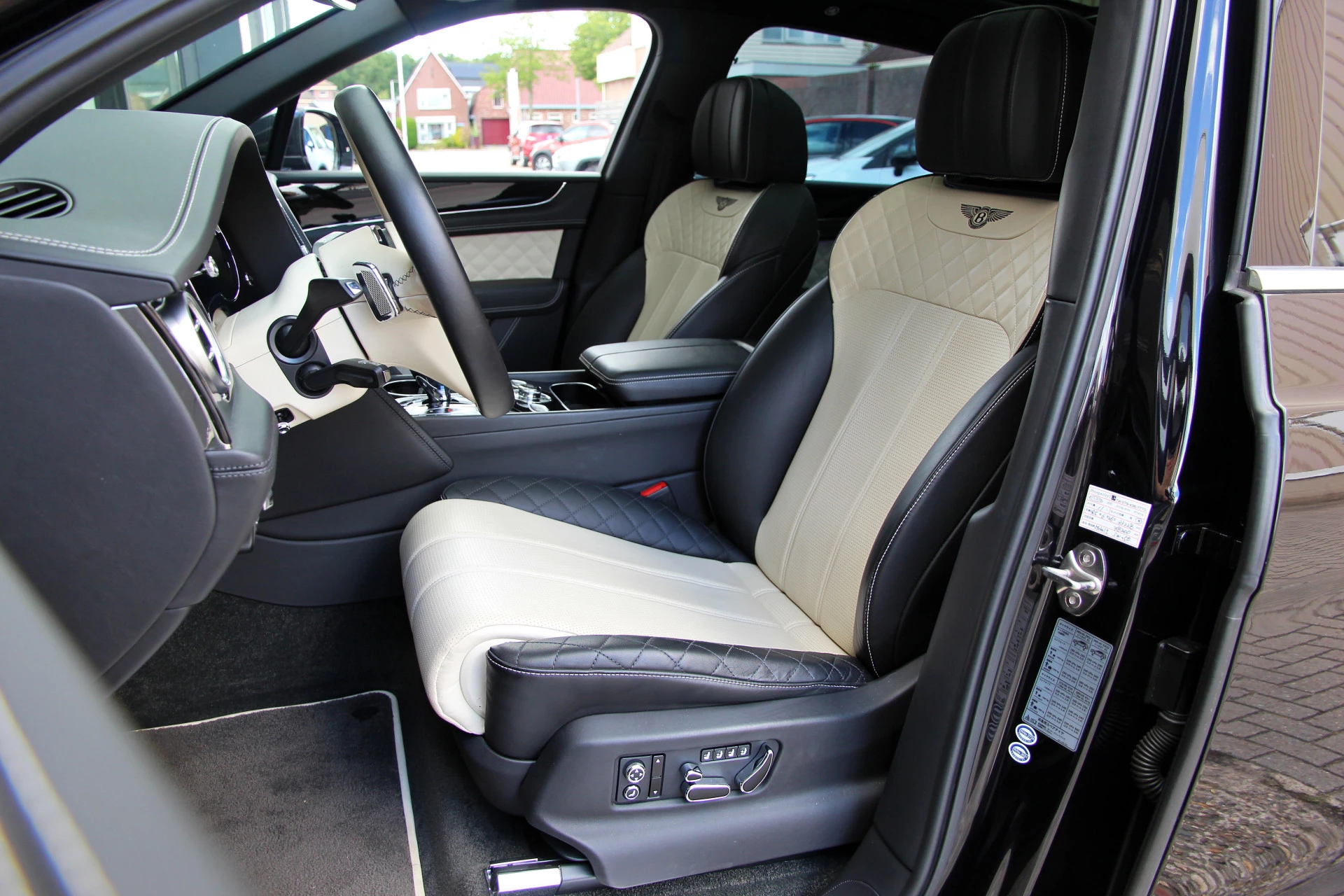Hoofdafbeelding Bentley Bentayga