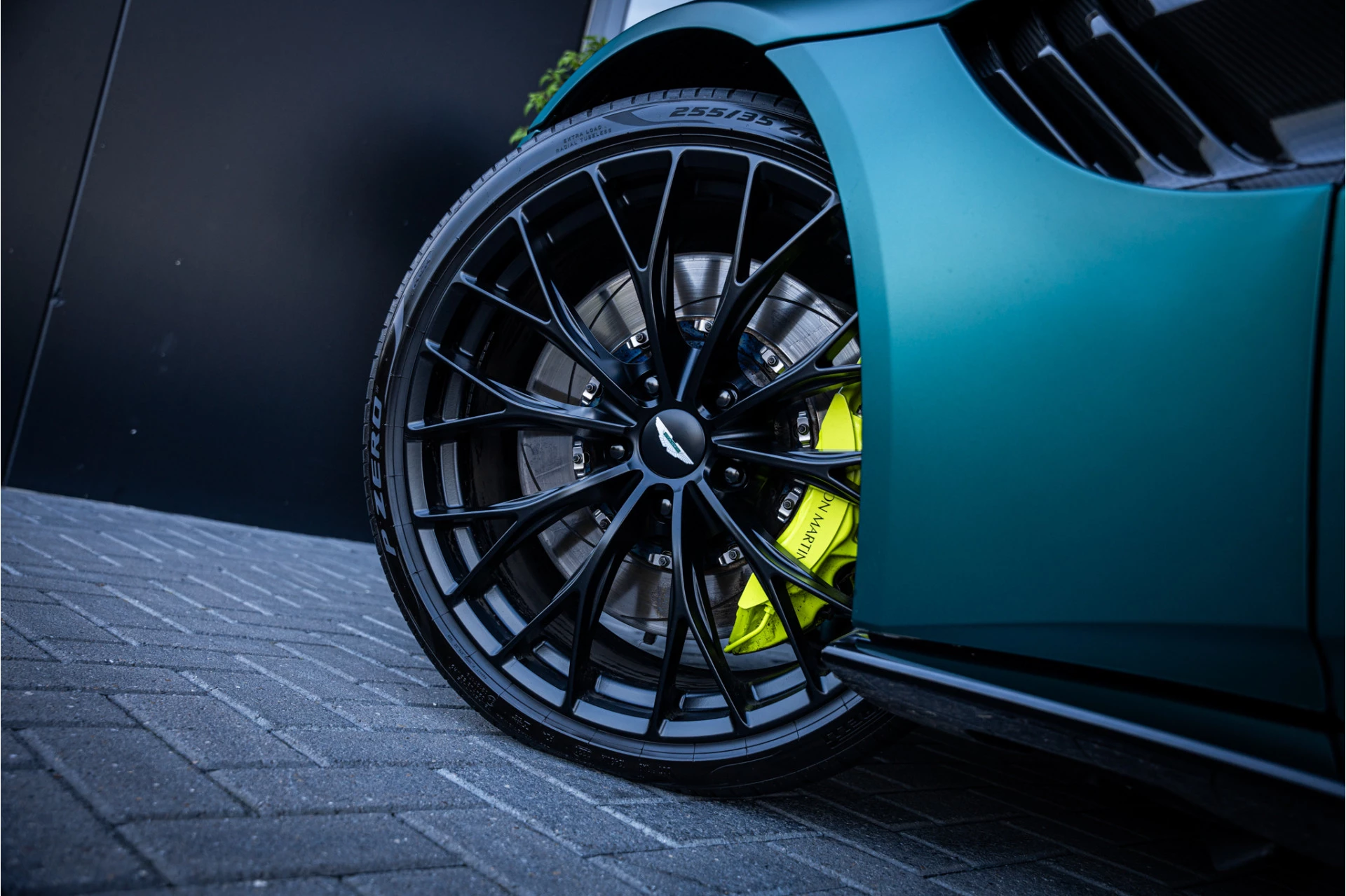 Hoofdafbeelding Aston Martin V8 Vantage