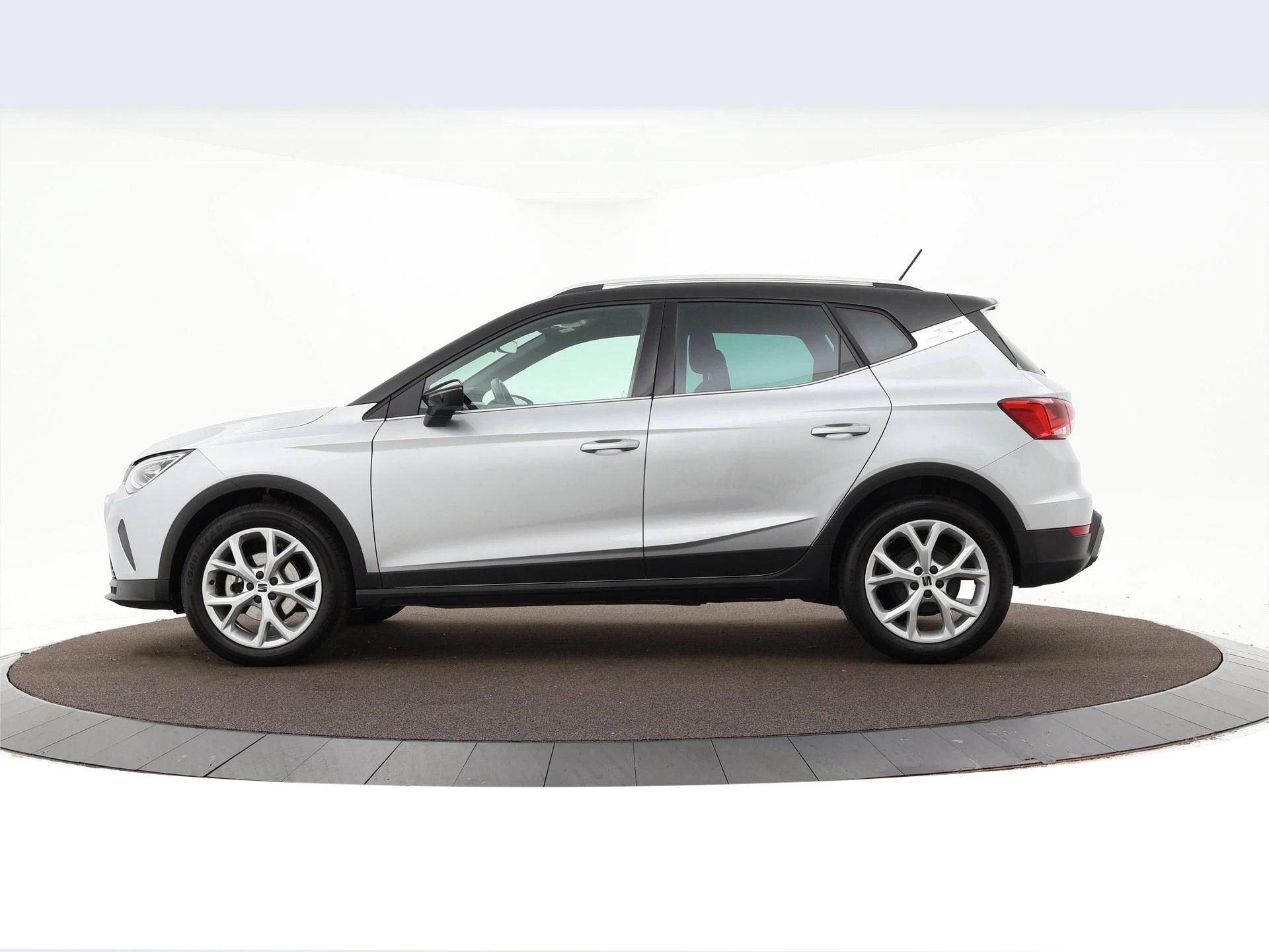 Hoofdafbeelding SEAT Arona